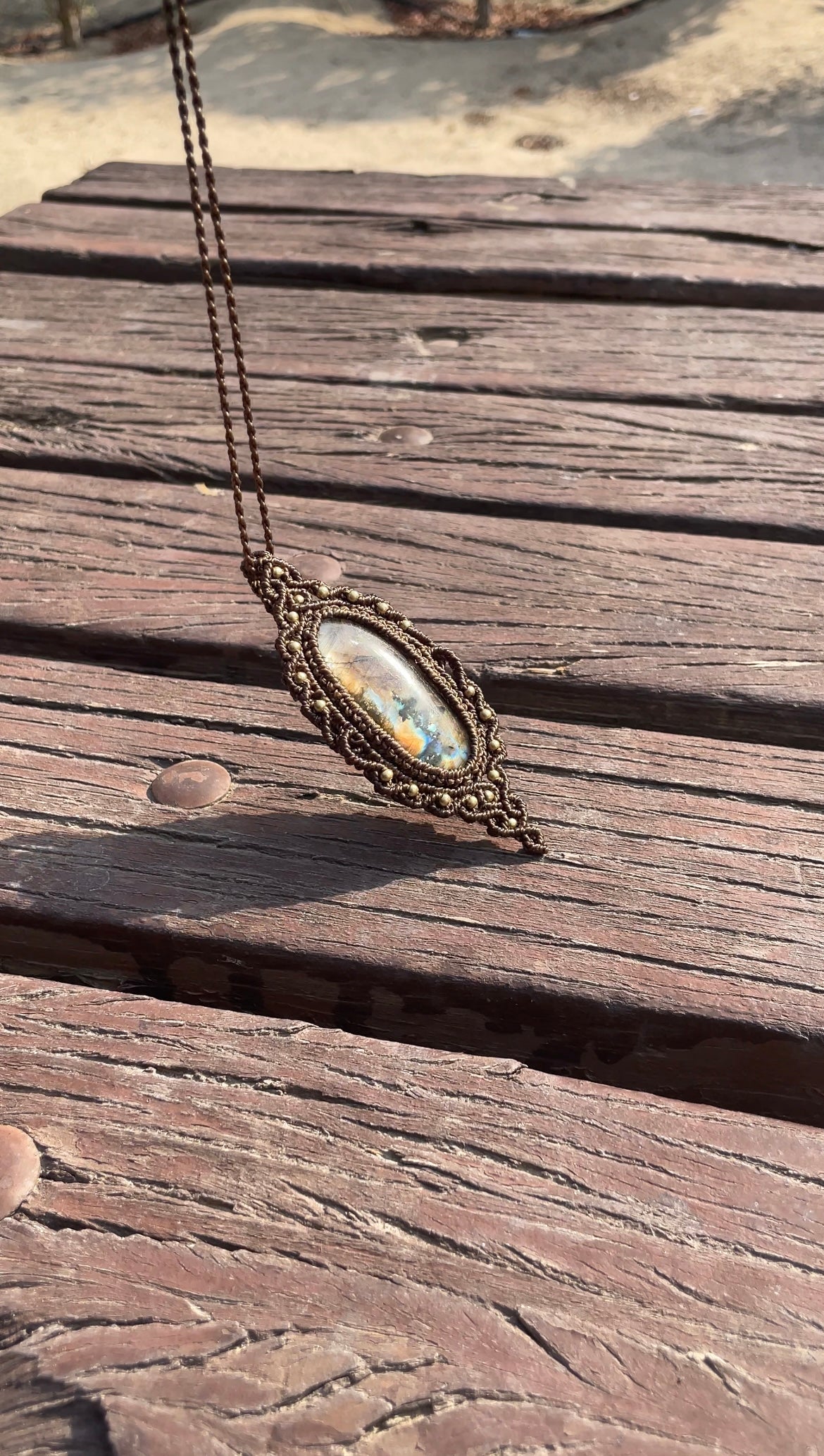Mariselle | Labradorite Macrame Necklace
