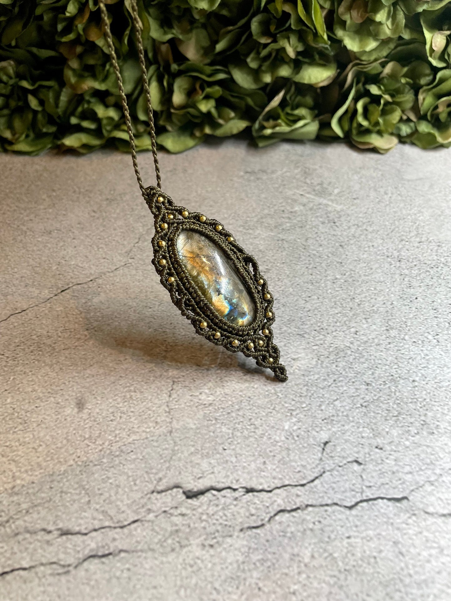 Mariselle | Labradorite Macrame Necklace
