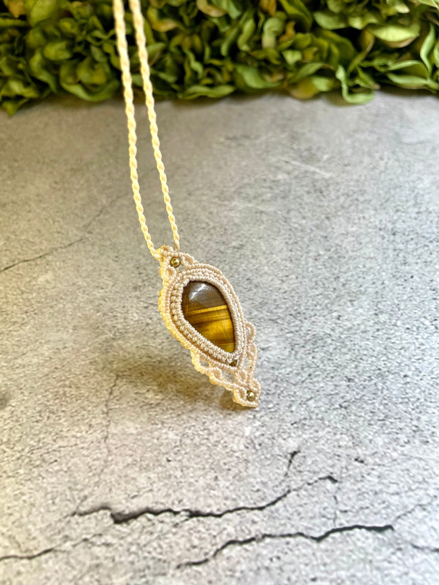 Raimona | Tiger’s Eye Macrame Necklace