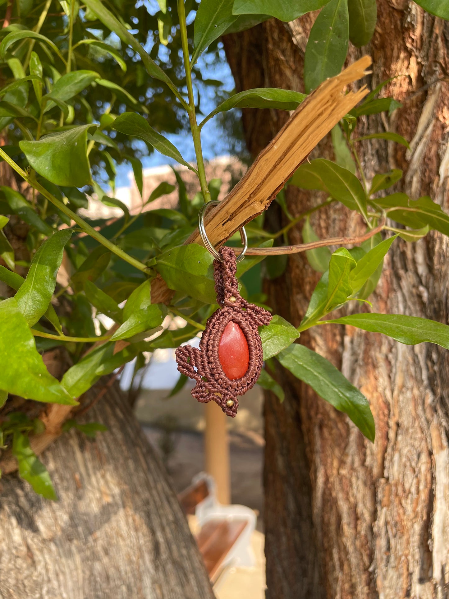 Leafy | Red Jasper Macrame Keychain