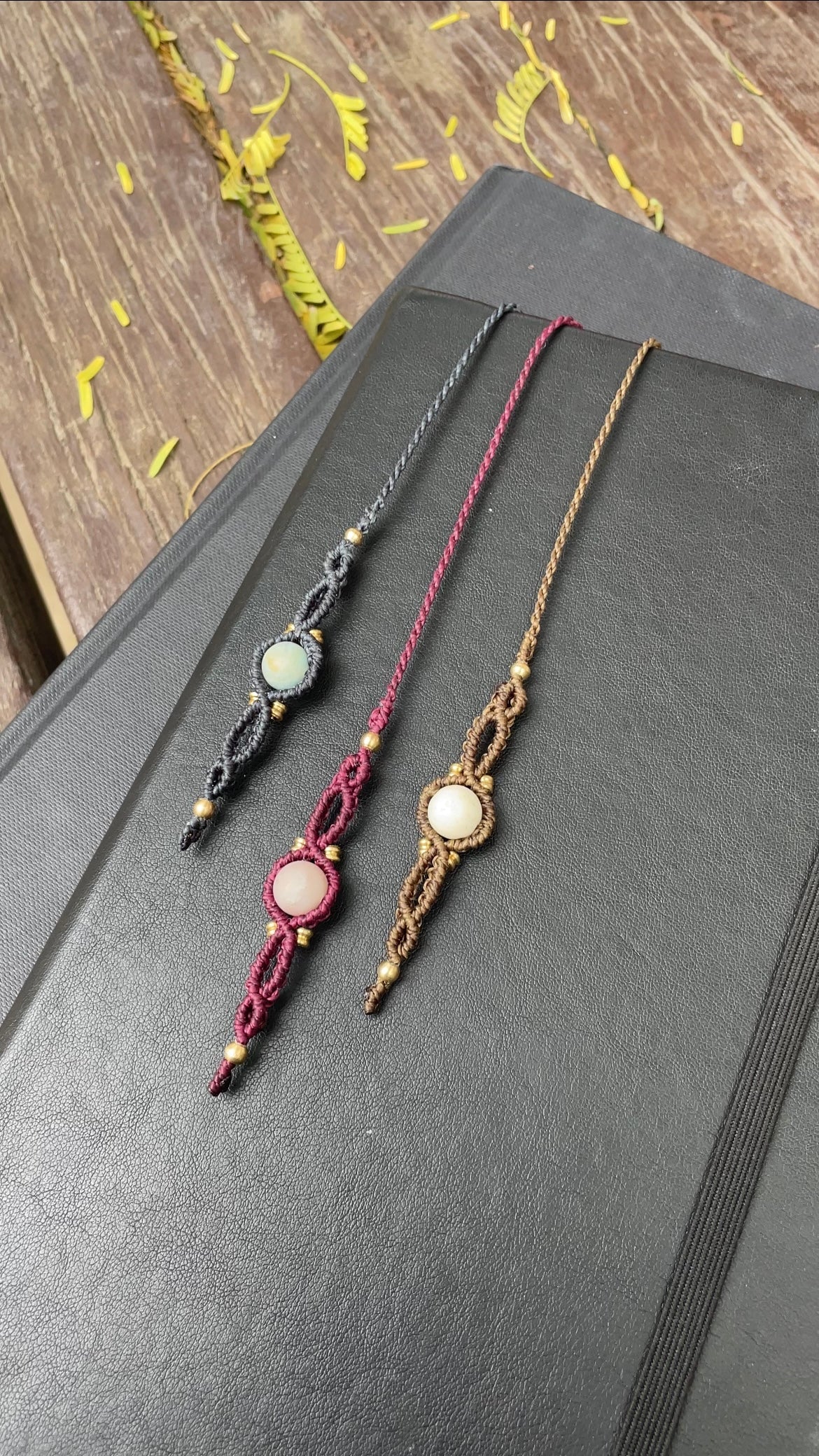 Blooming Tales | Flower Amazonite Macrame Bookmarks