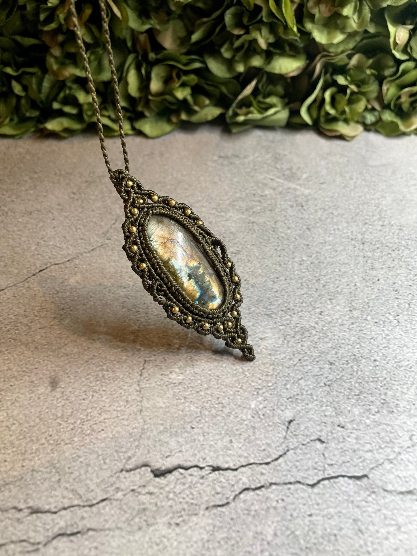 Mariselle | Labradorite Macrame Necklace