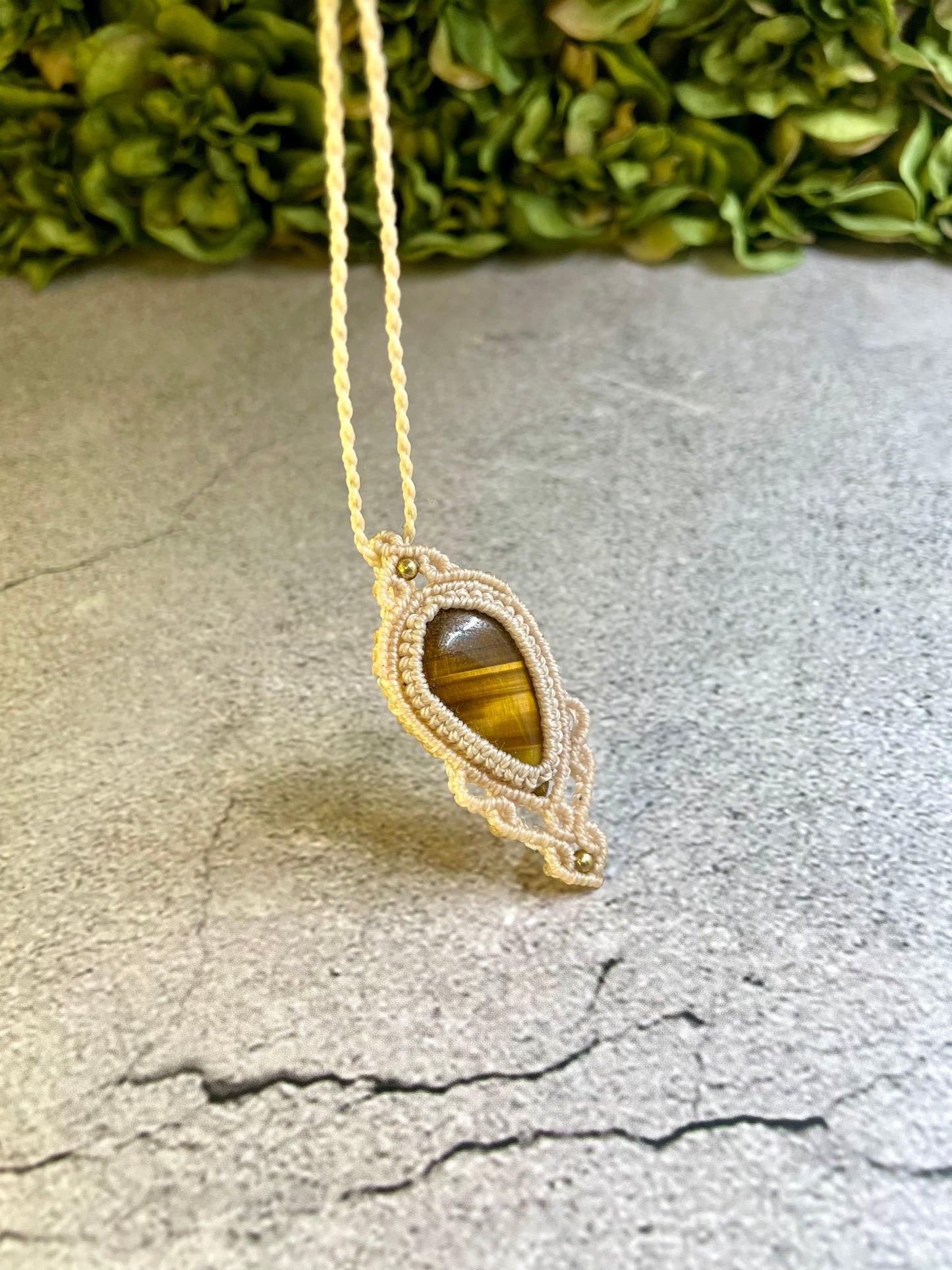 Raimona | Tiger’s Eye Macrame Necklace
