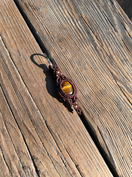 Savanna | Tiger’s Eye Macrame Keychain