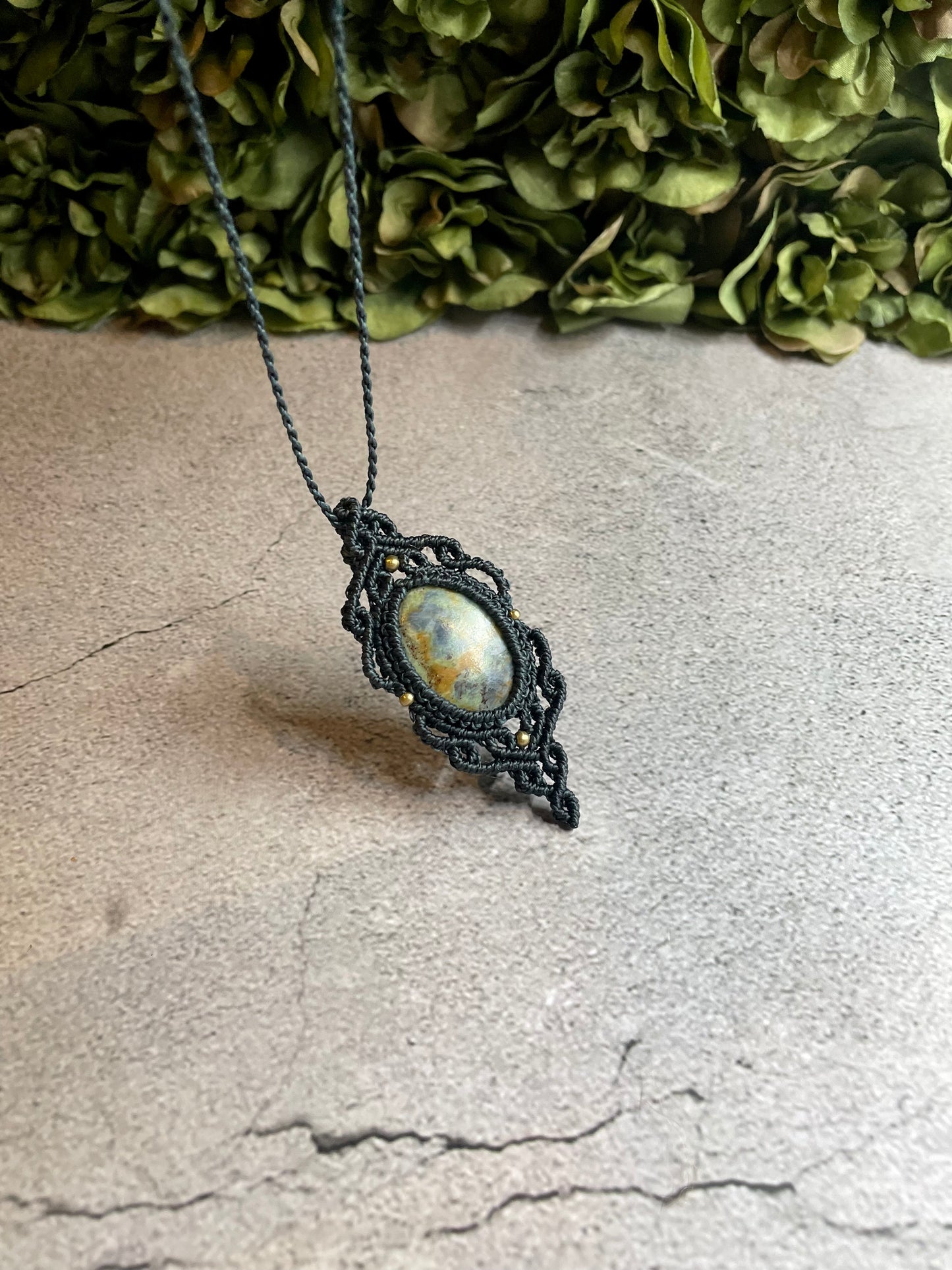 Elara | Macrame Necklace