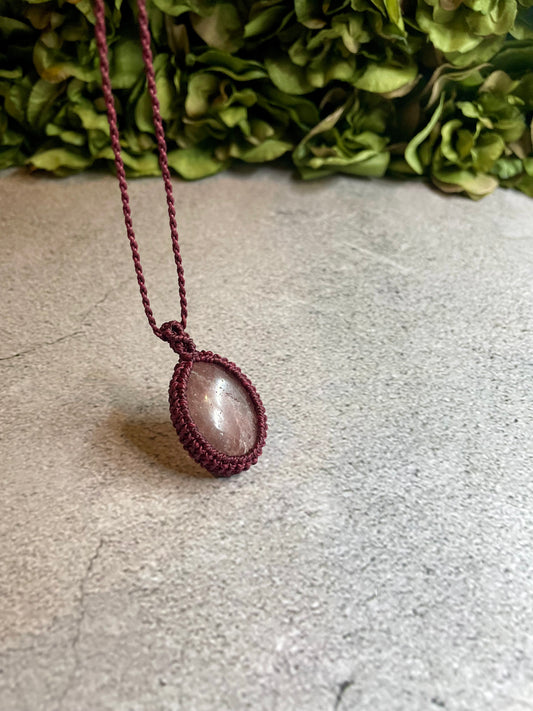 Maeve | Strawberry Quartz Macrame Necklace