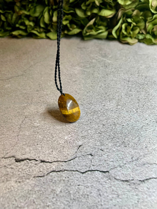 Simple Tiger’s Eye Necklace