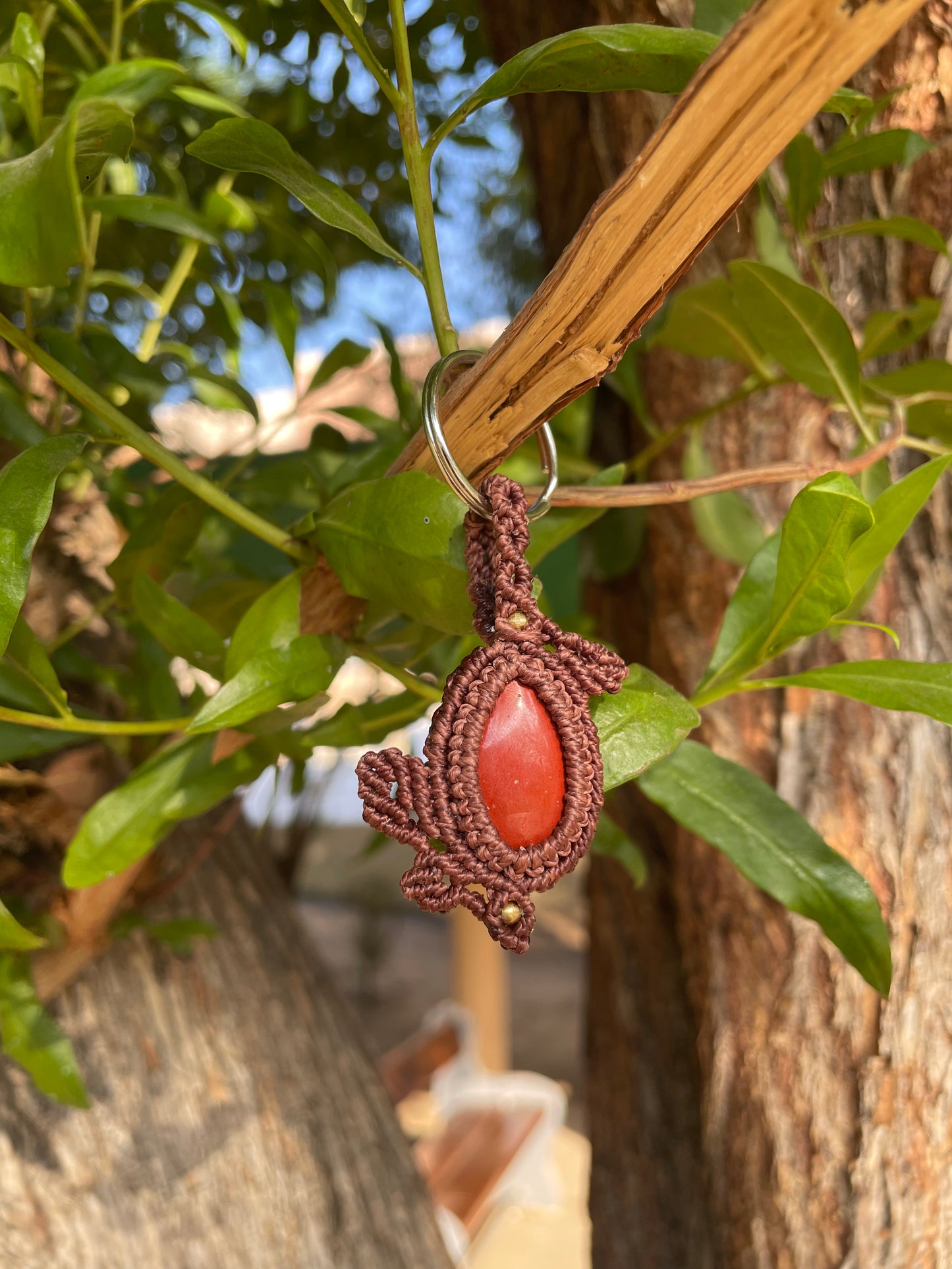 Leafy | Red Jasper Macrame Keychain