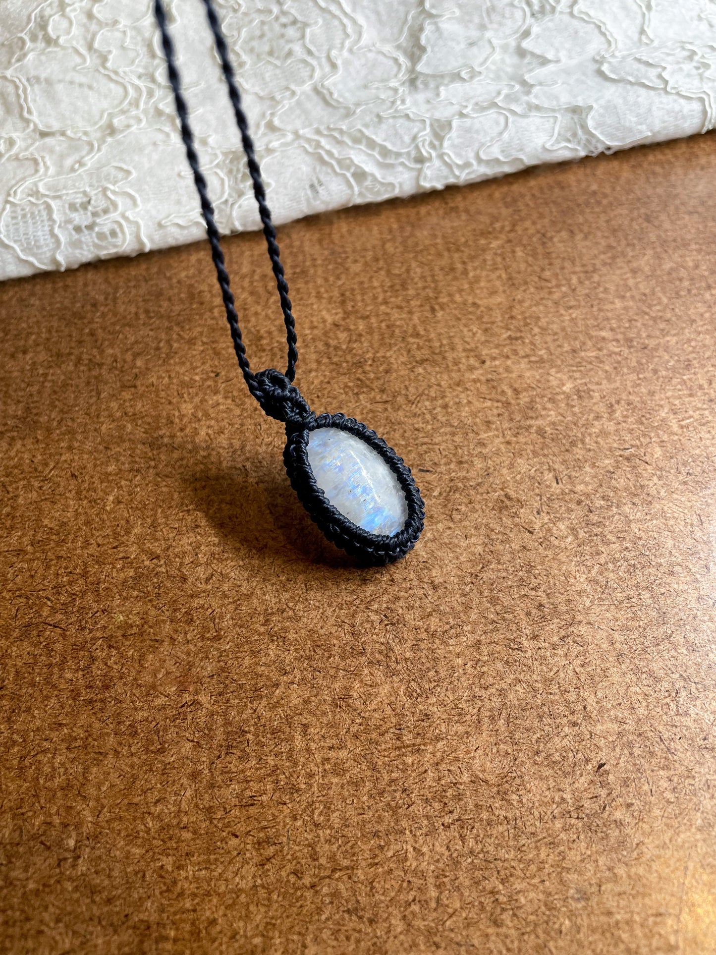 Luna | Moonstone Macrame Necklace