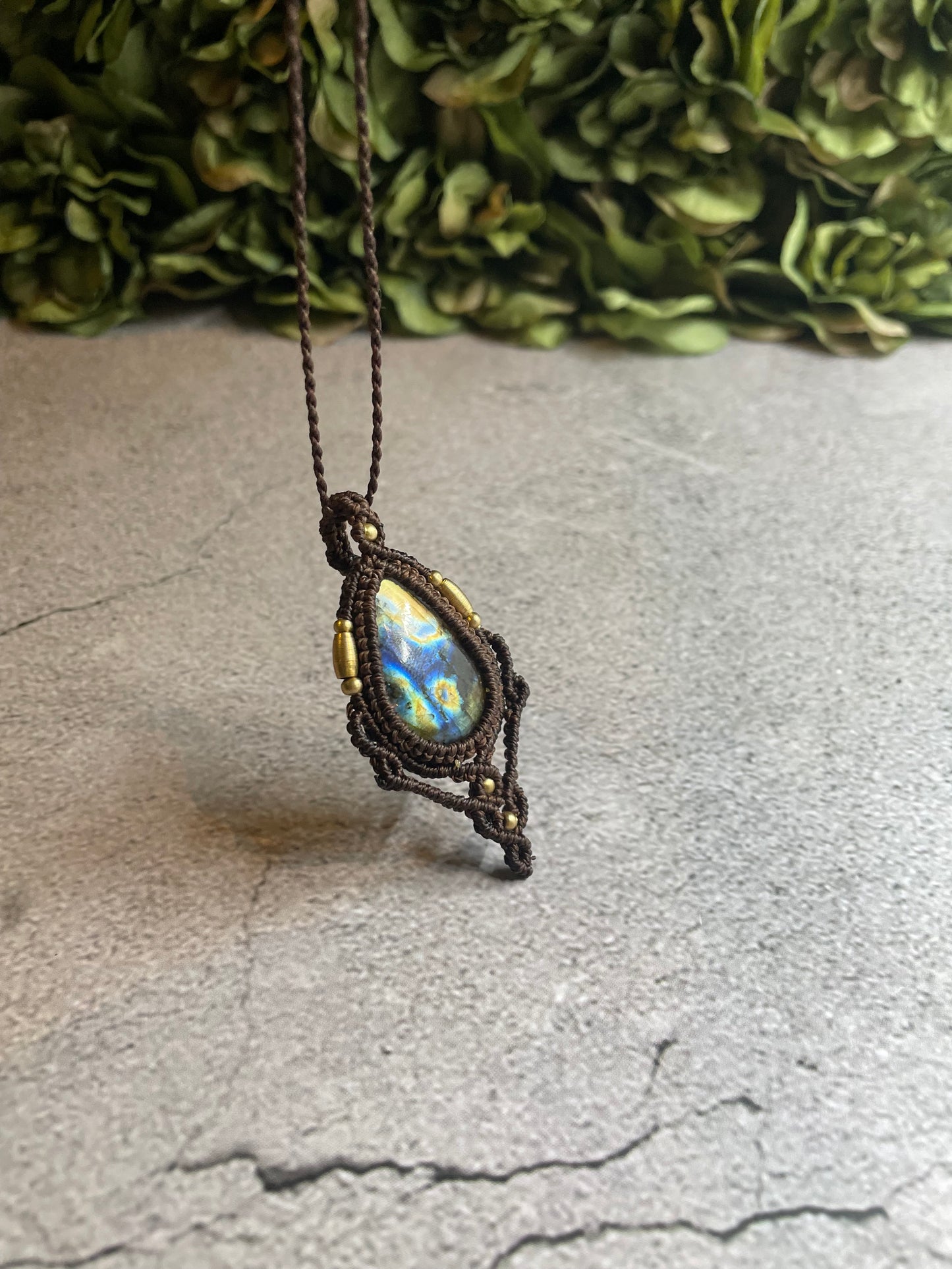 Victoria | Labradorite Macrame Necklace