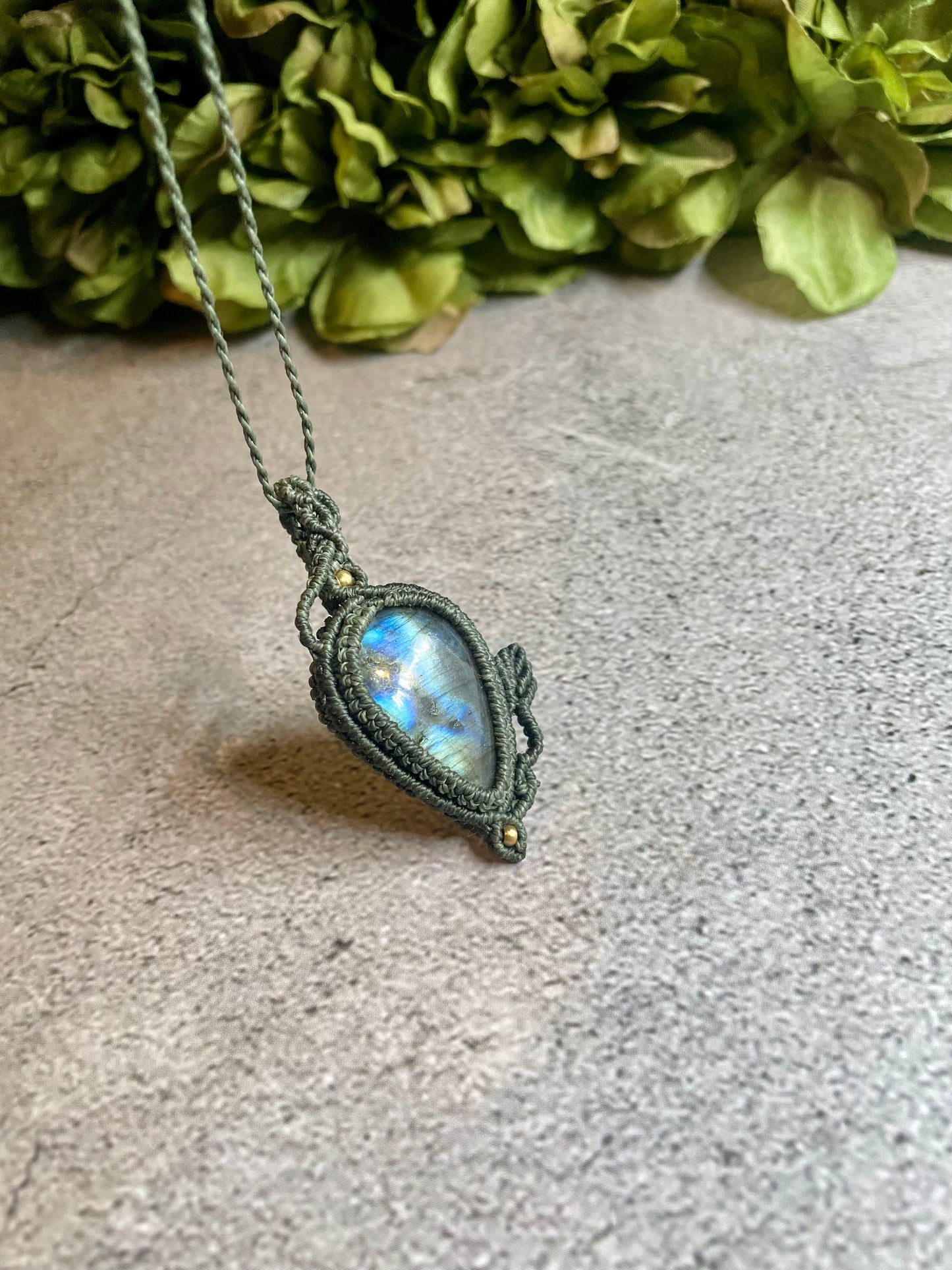 Ivy | Labradorite Macrame Necklace