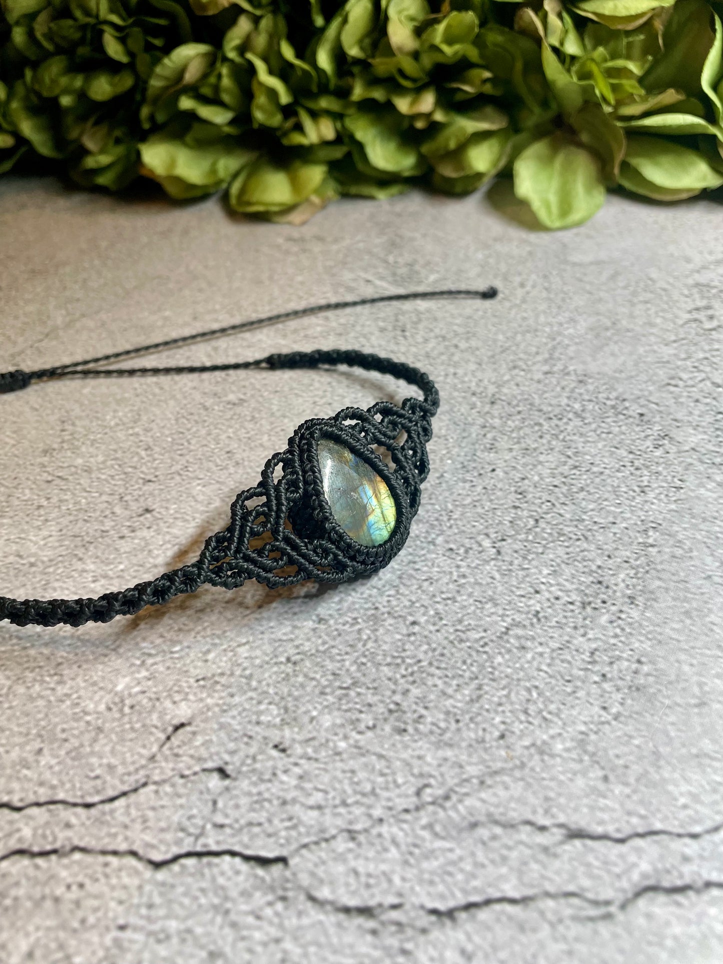 Elara | Labradorite Choker Necklace