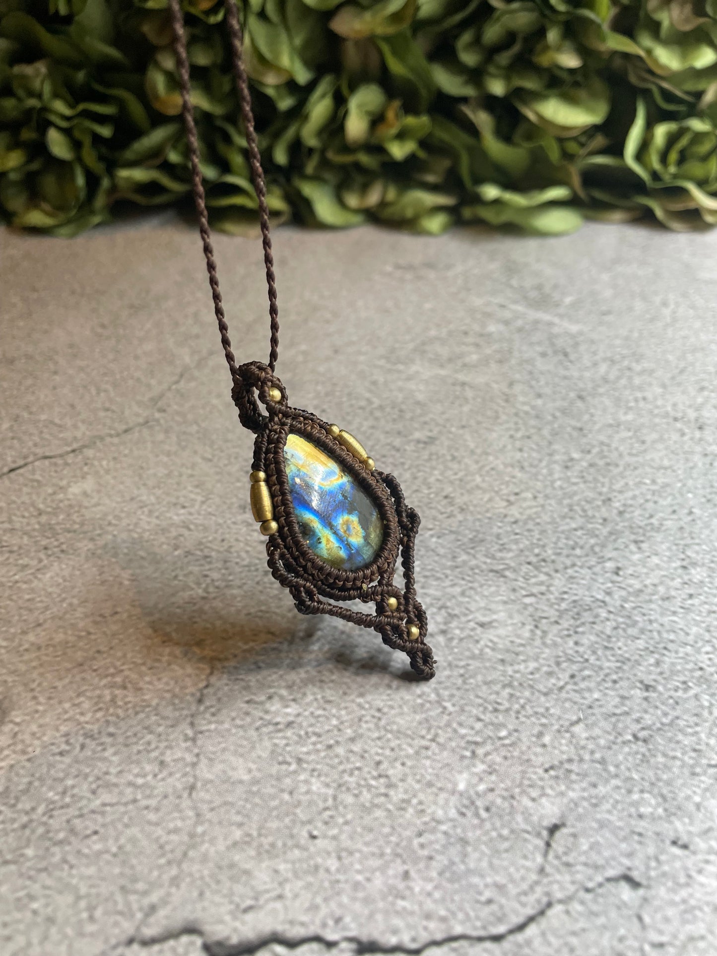 Victoria | Labradorite Macrame Necklace