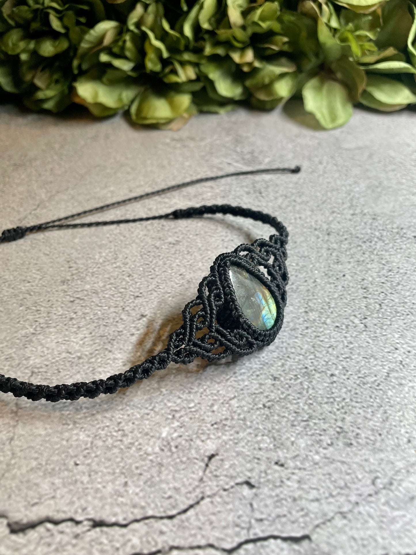 Elara | Labradorite Choker Necklace