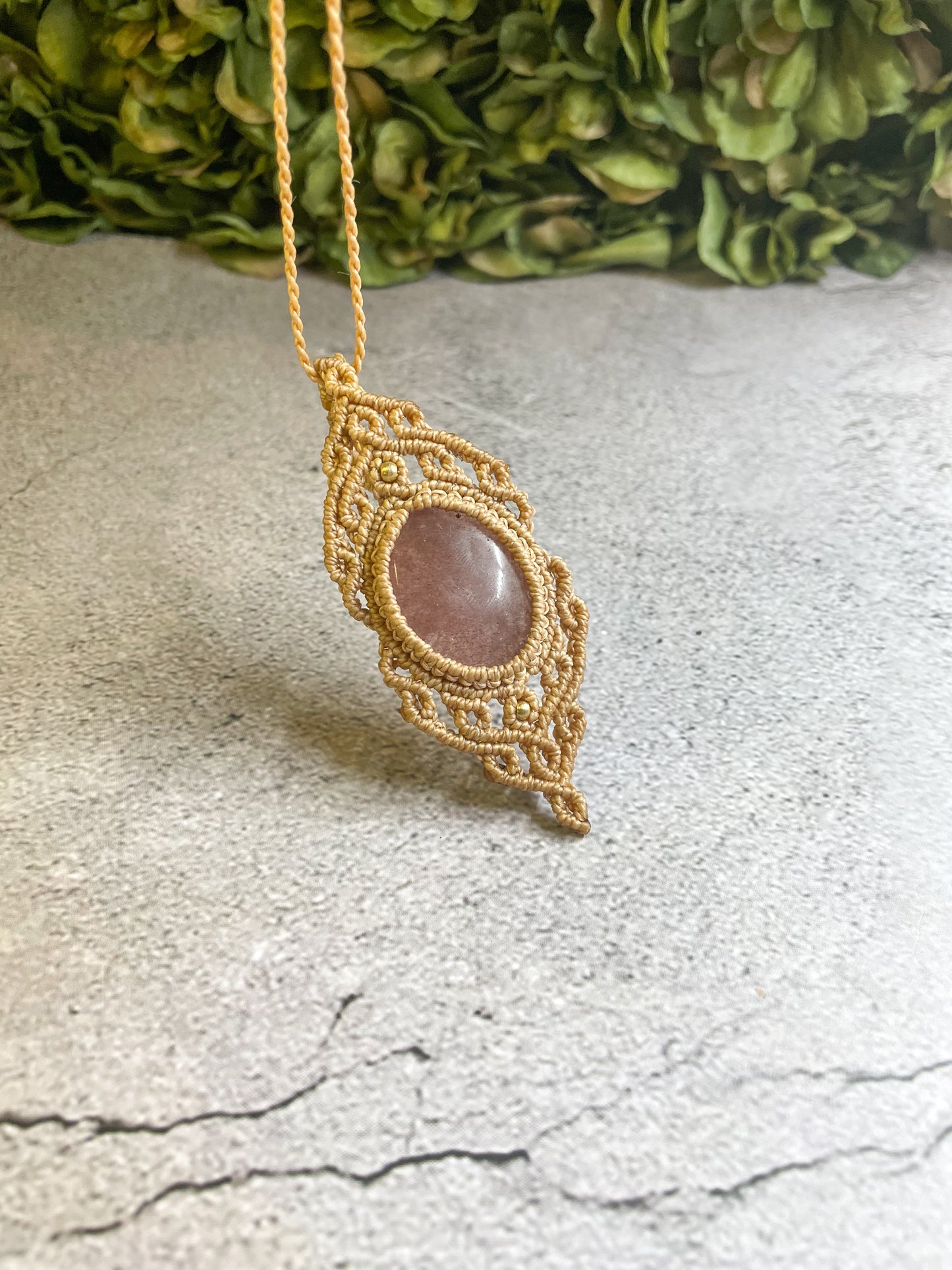 Berry Bliss | Strawberry Quartz Macrame Necklace