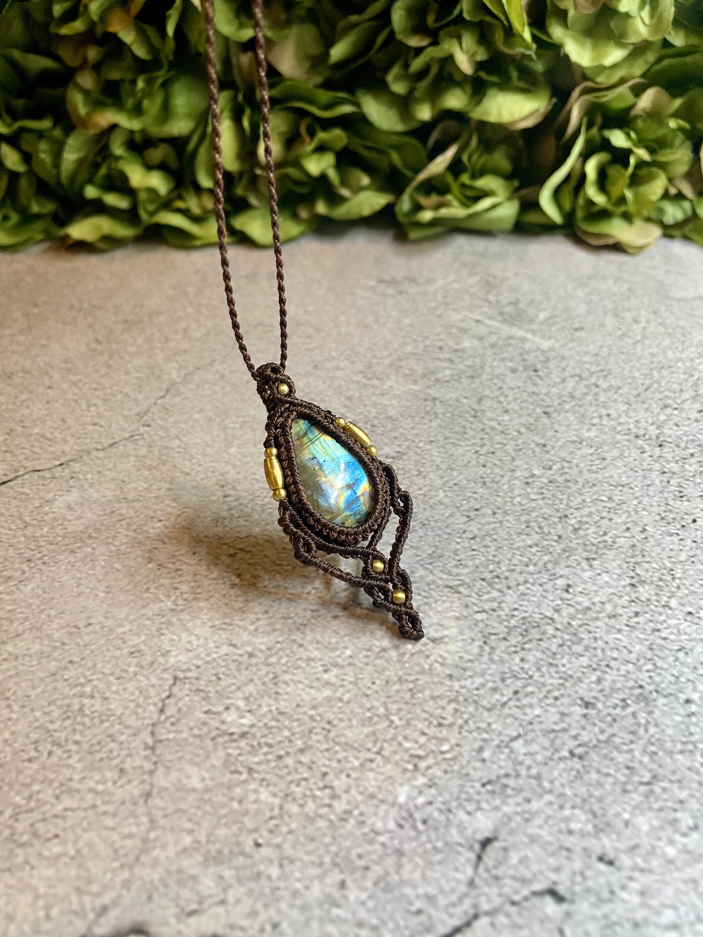 Victoria | Labradorite Macrame Necklace