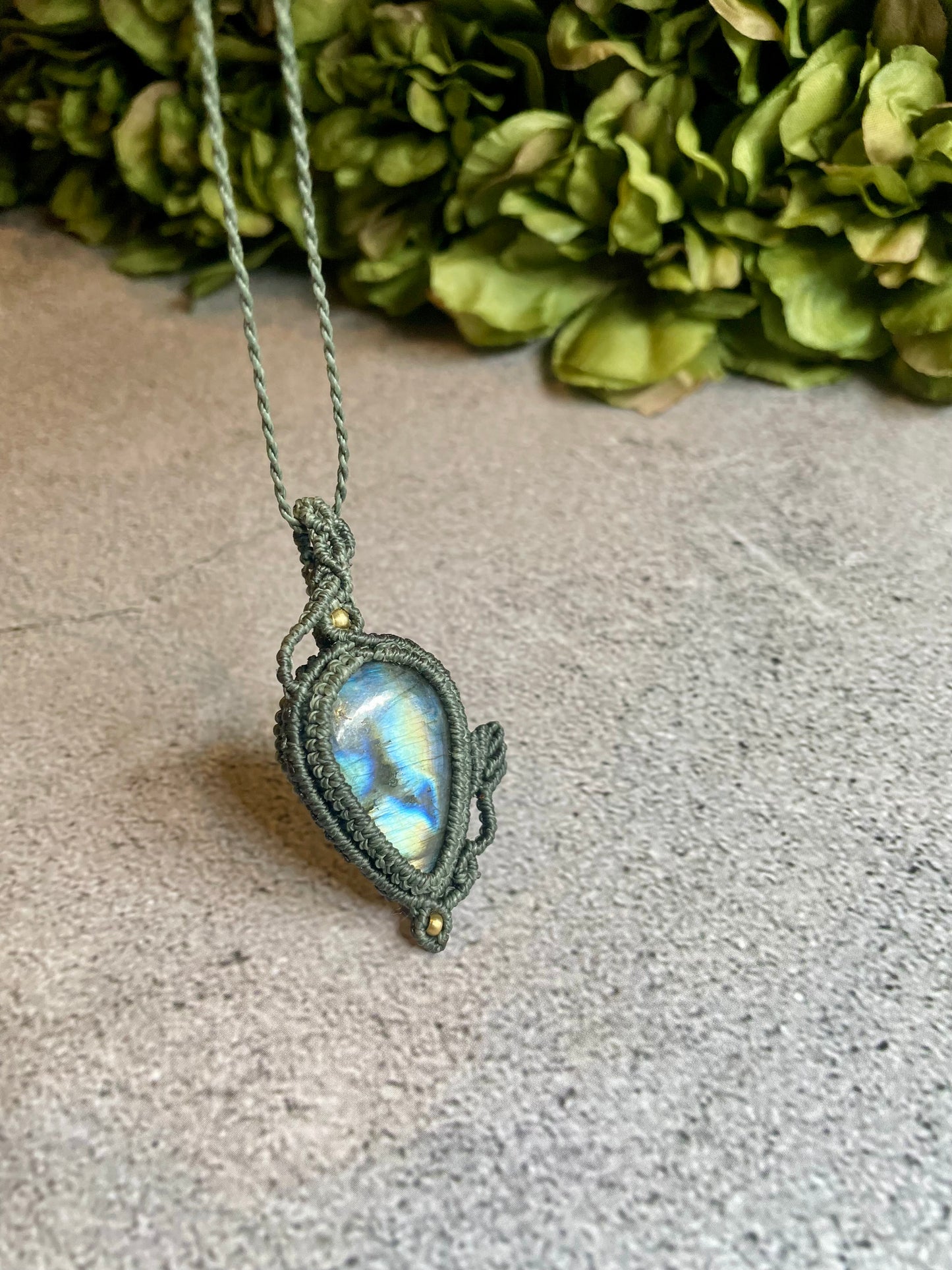 Ivy | Labradorite Macrame Necklace