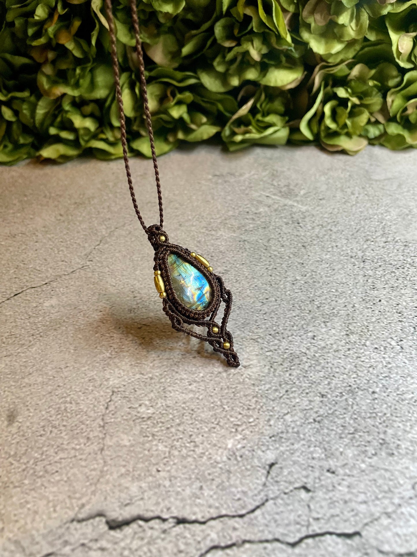 Victoria | Labradorite Macrame Necklace