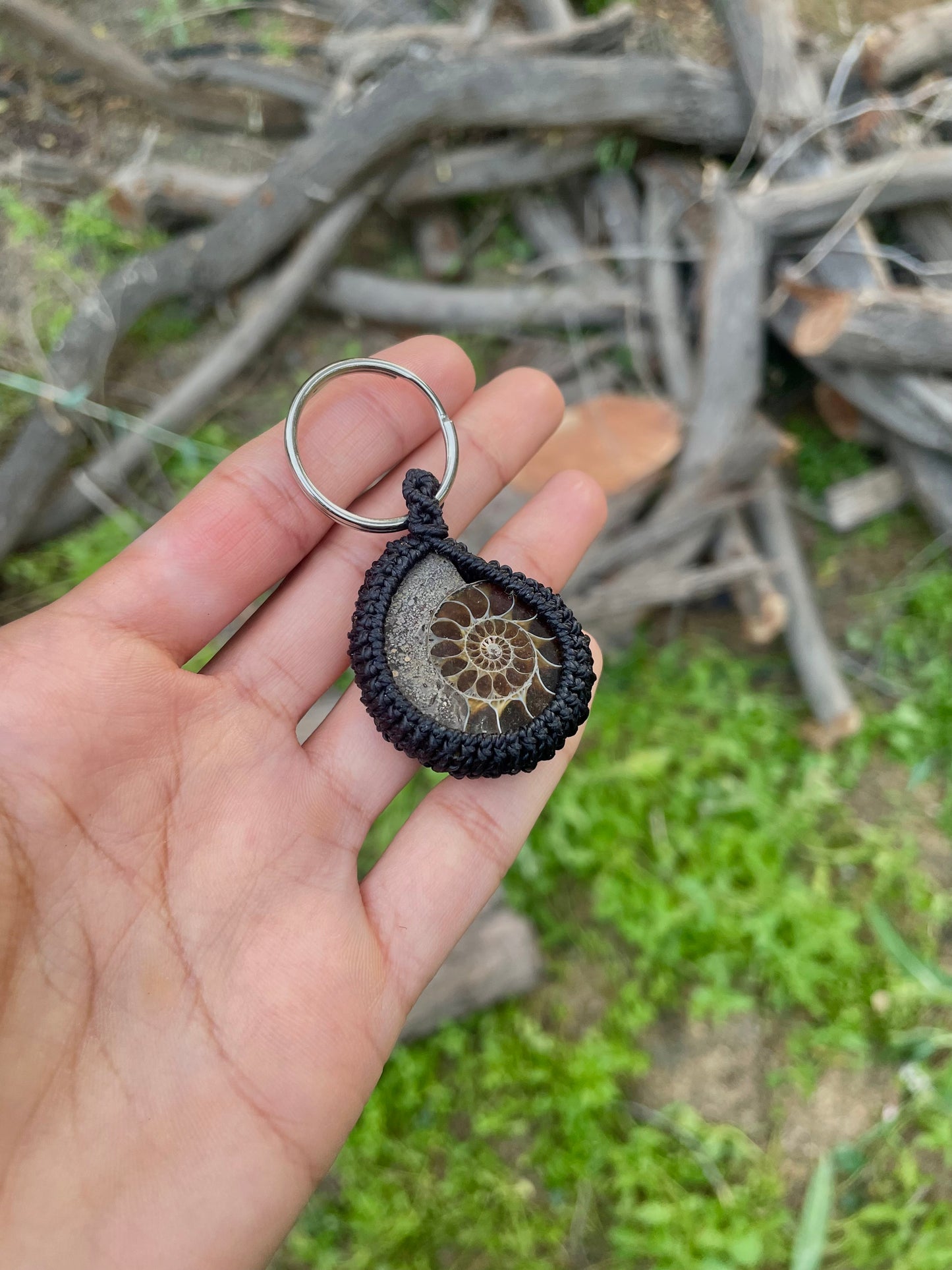 Nyra | Ammonite Macrame Keychain