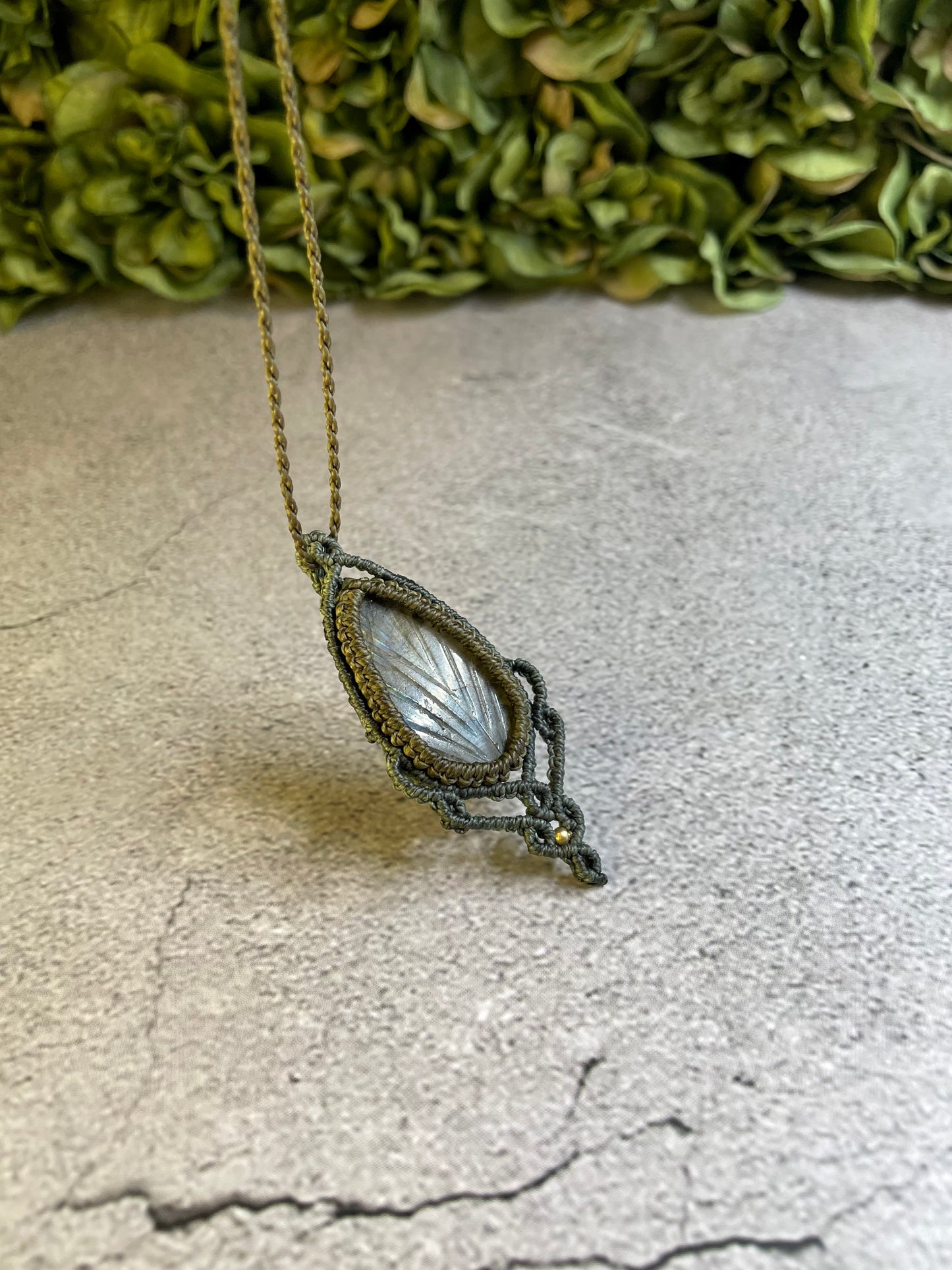 Sylvara | Labradorite Macrame Necklace