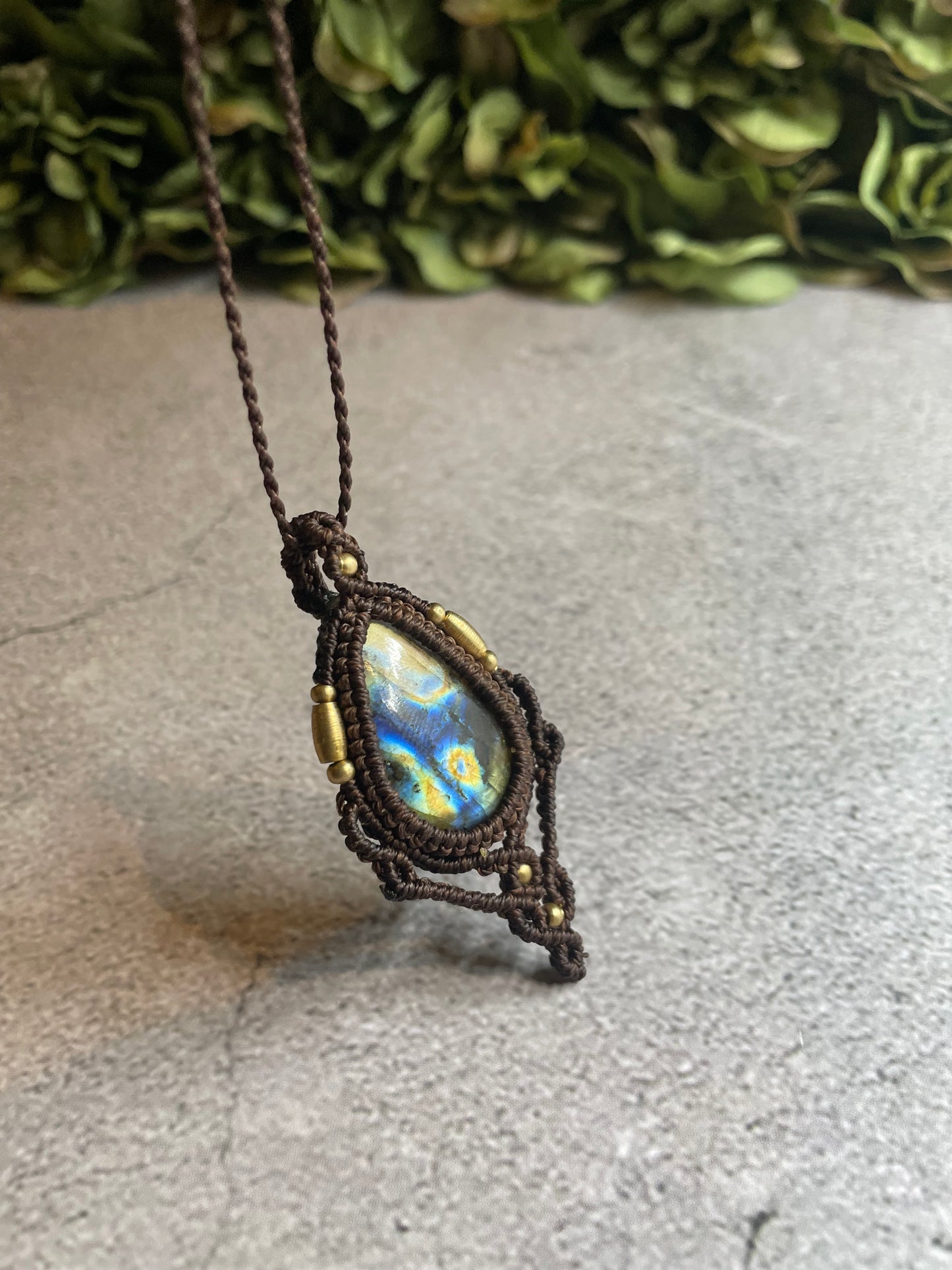 Victoria | Labradorite Macrame Necklace