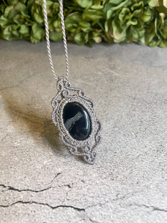 Destiny | Druzy Onyx Macrame Necklace