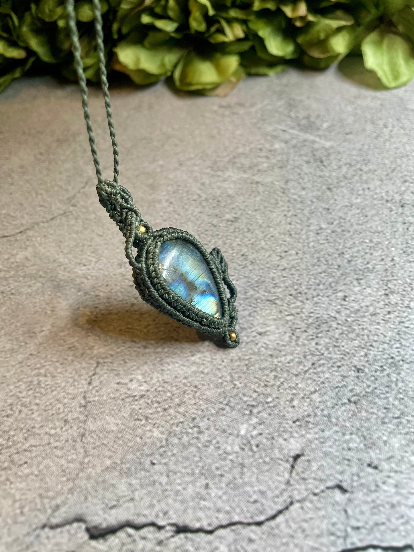 Ivy | Labradorite Macrame Necklace