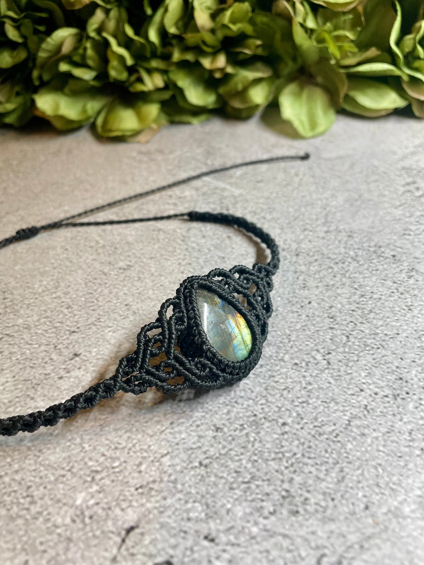 Elara | Labradorite Choker Necklace