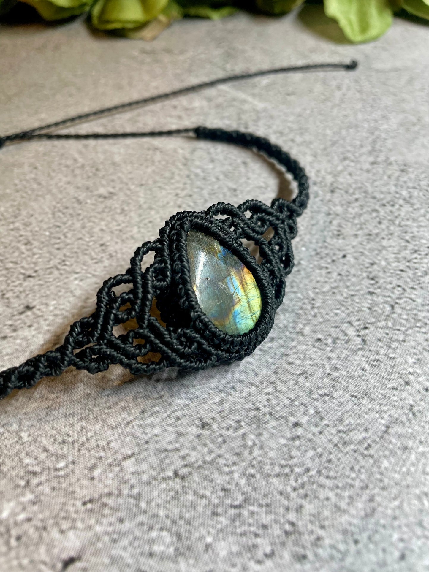 Elara | Labradorite Choker Necklace