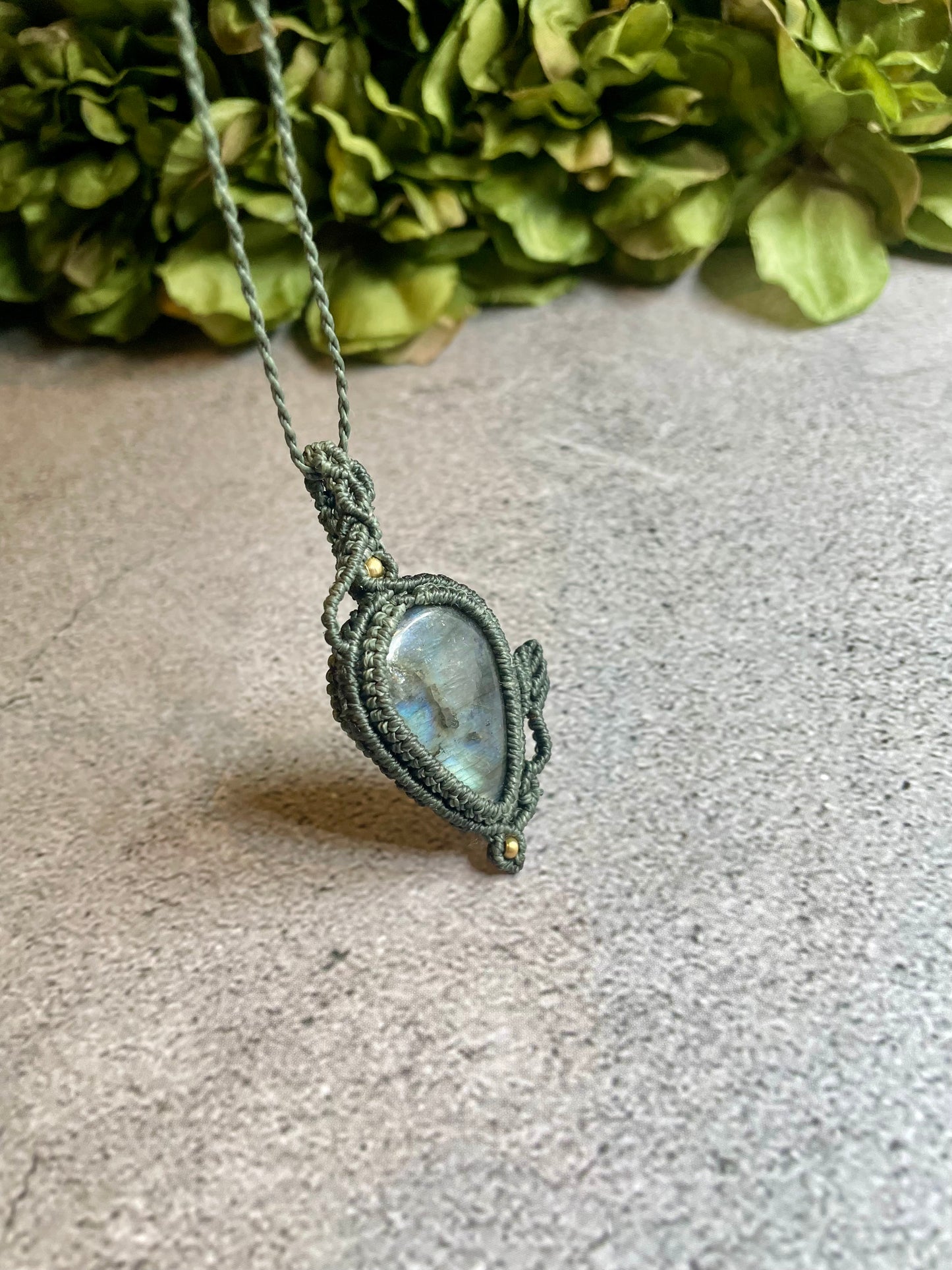 Ivy | Labradorite Macrame Necklace