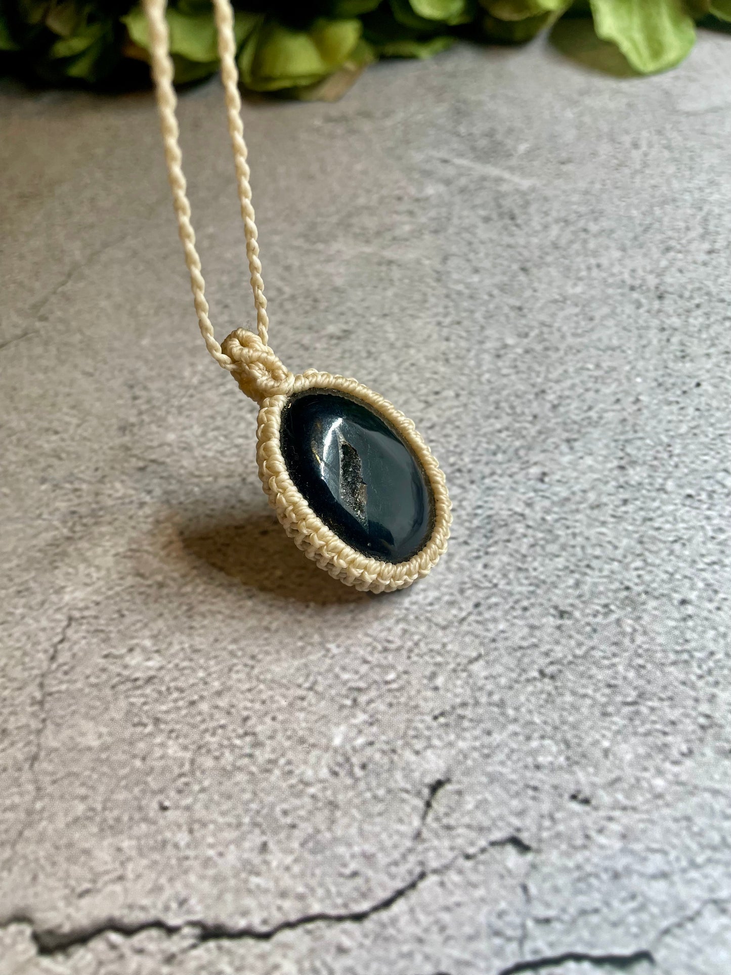 Ava | Druzy Onyx Macrame Necklace