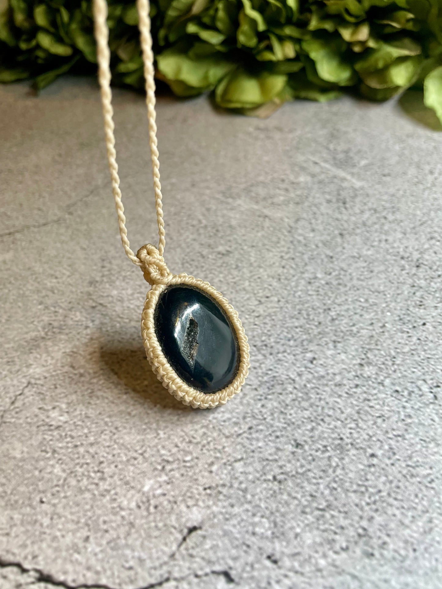 Ava | Druzy Onyx Macrame Necklace