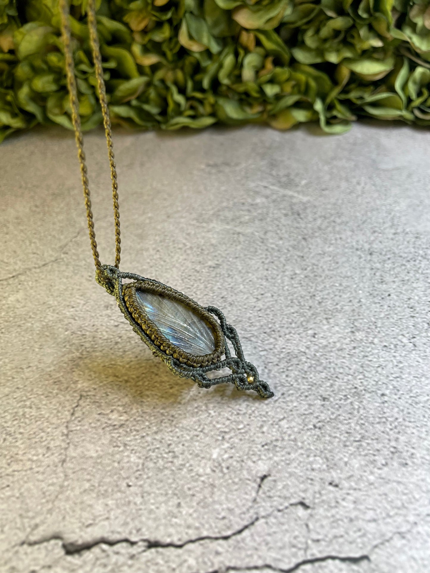 Sylvara | Labradorite Macrame Necklace