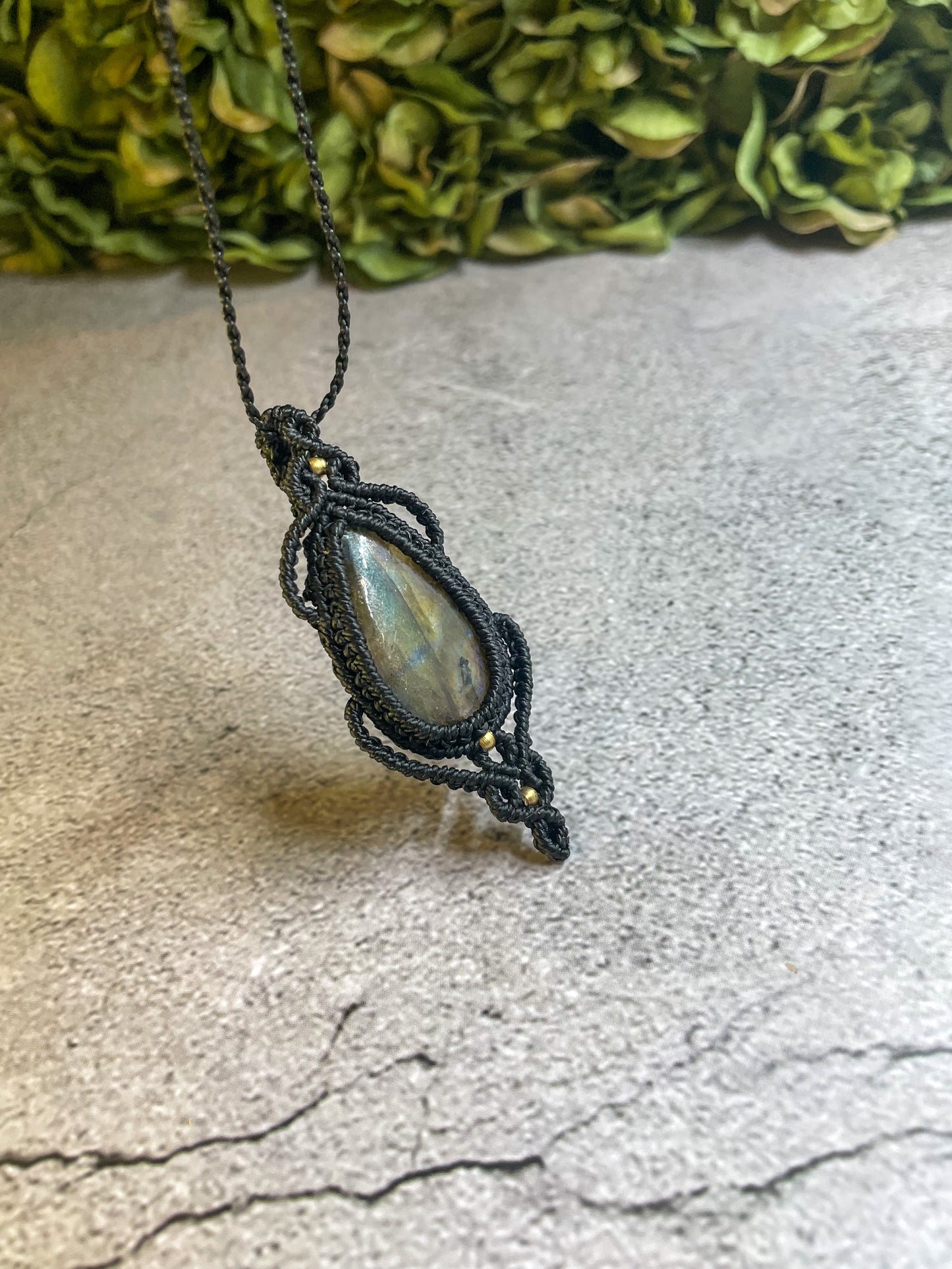 Summer Rainbow | Labradorite Macrame Necklace