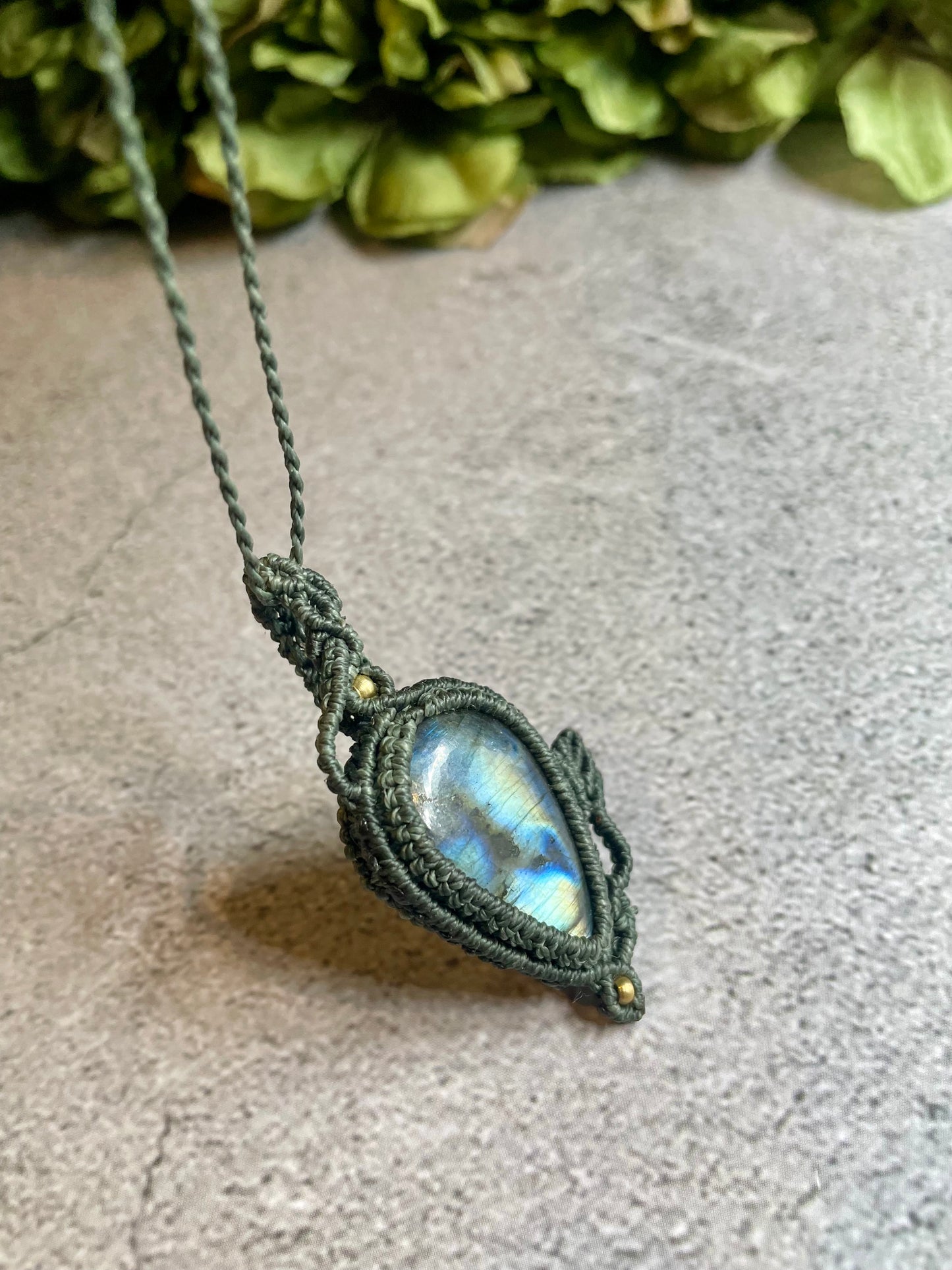 Ivy | Labradorite Macrame Necklace