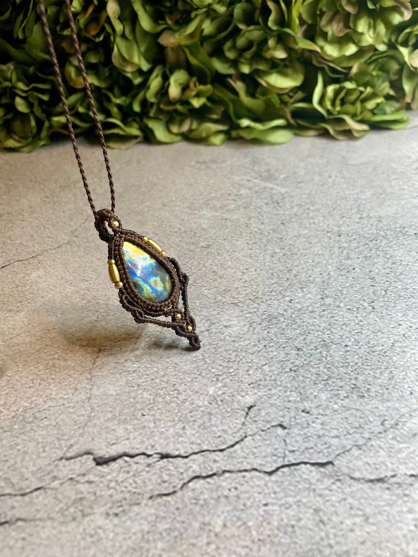 Victoria | Labradorite Macrame Necklace