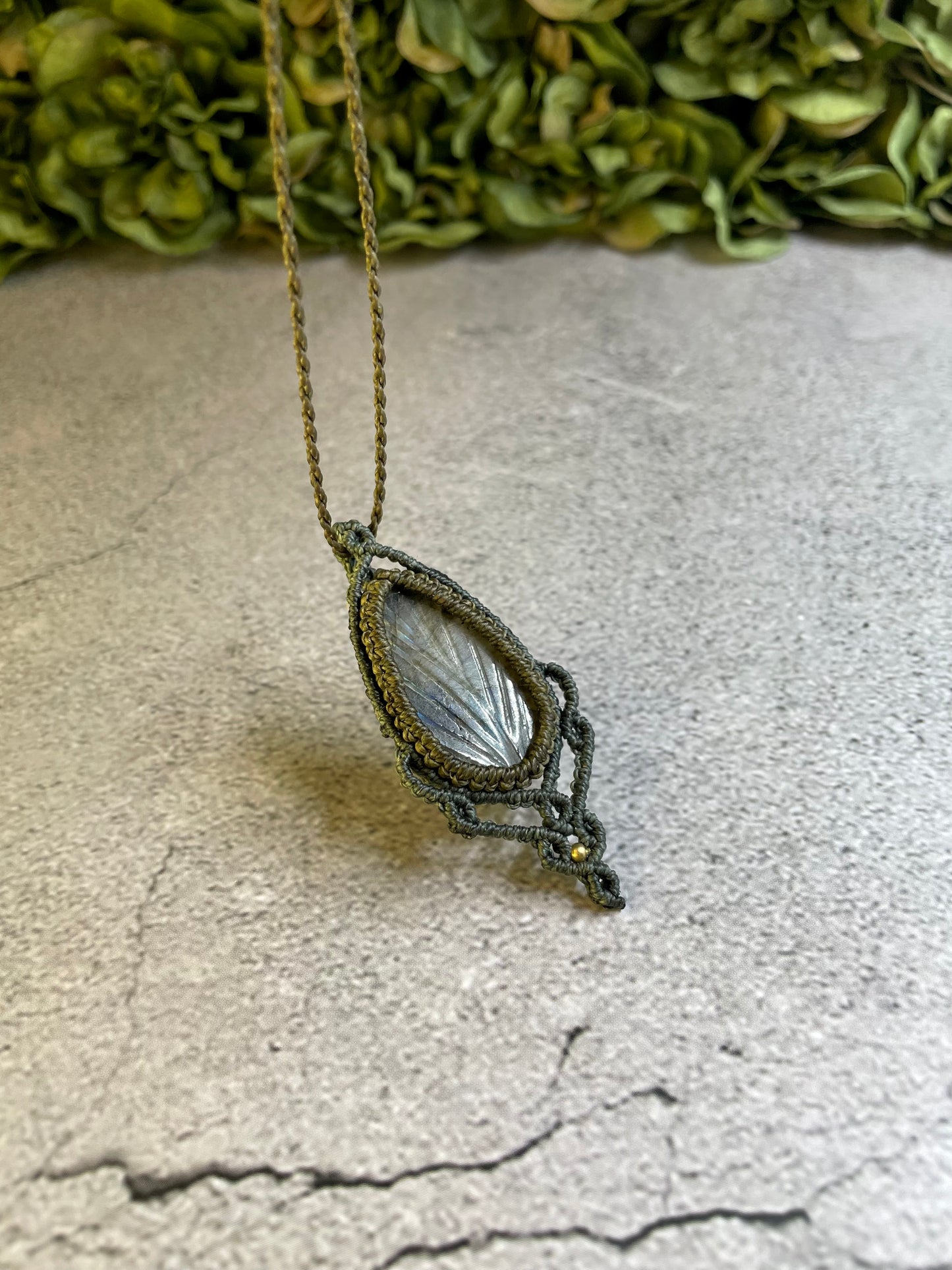 Sylvara | Labradorite Macrame Necklace