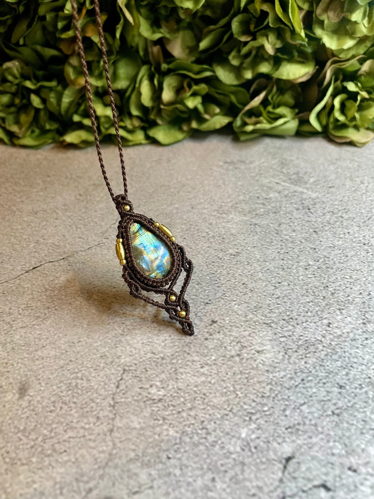 Victoria | Labradorite Macrame Necklace