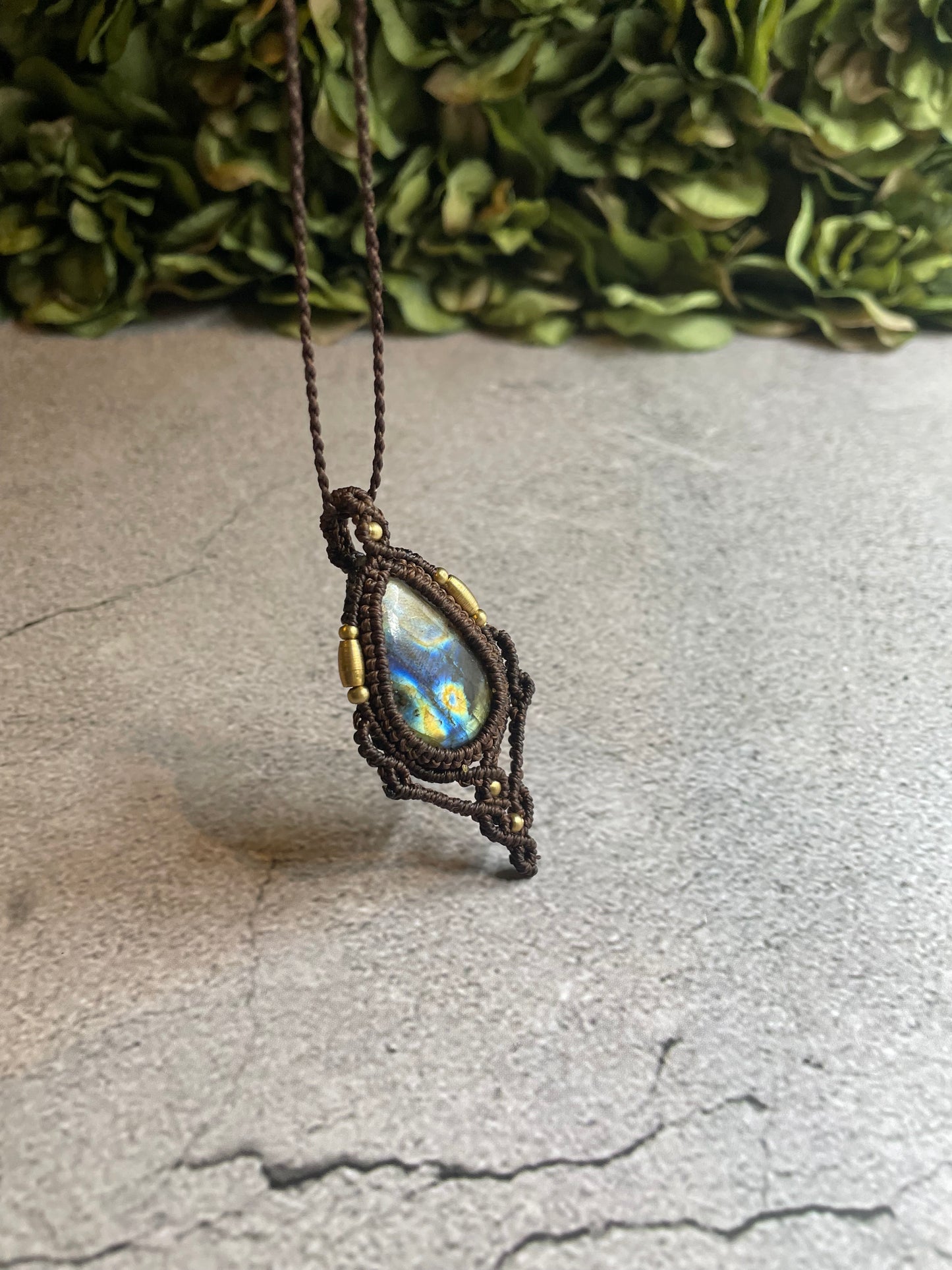 Victoria | Labradorite Macrame Necklace