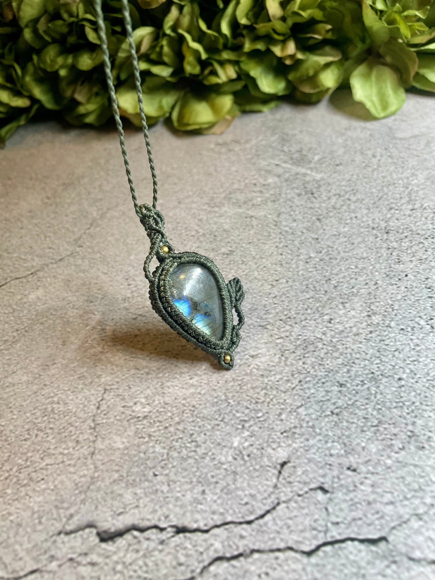 Ivy | Labradorite Macrame Necklace