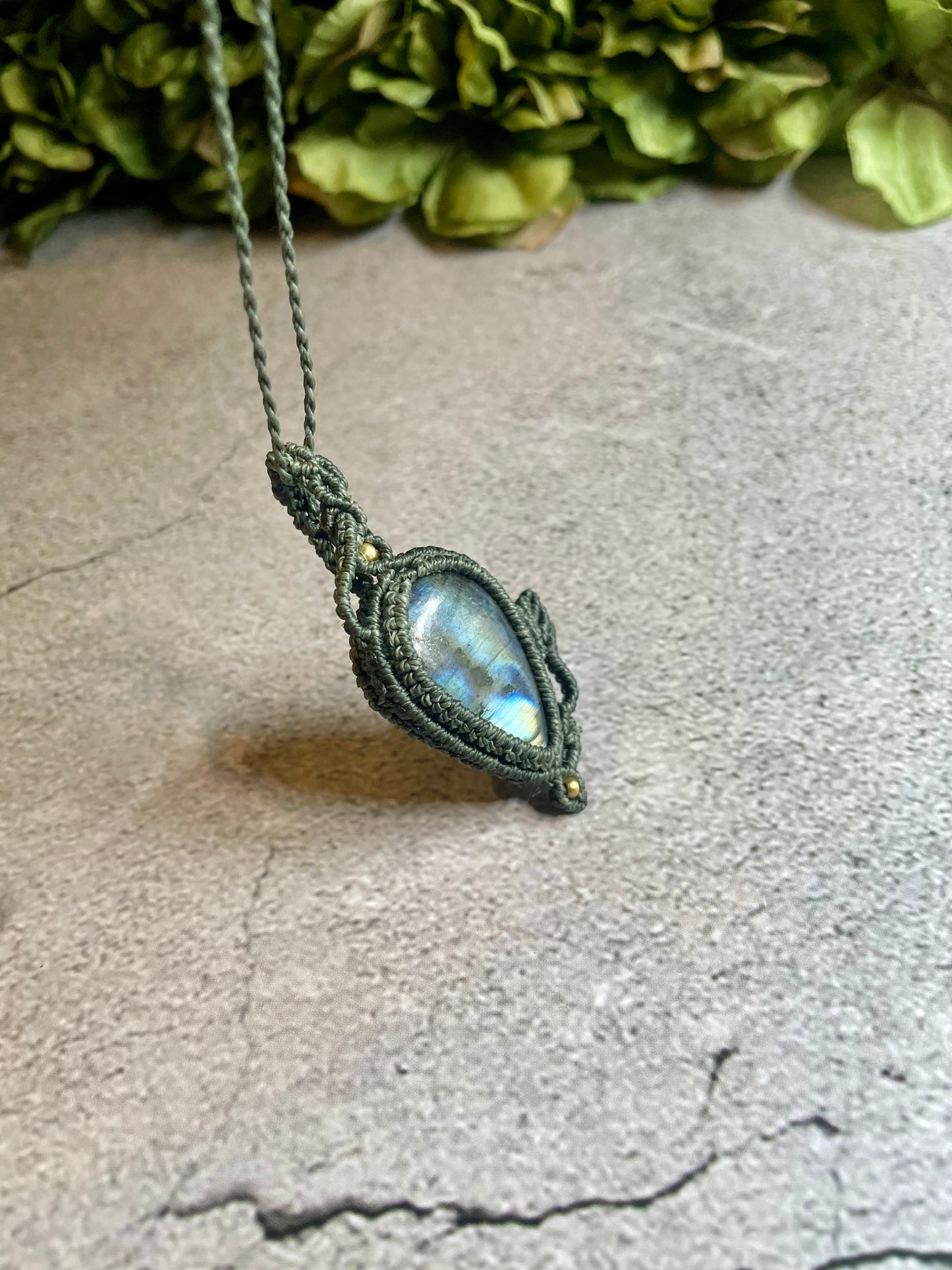 Ivy | Labradorite Macrame Necklace