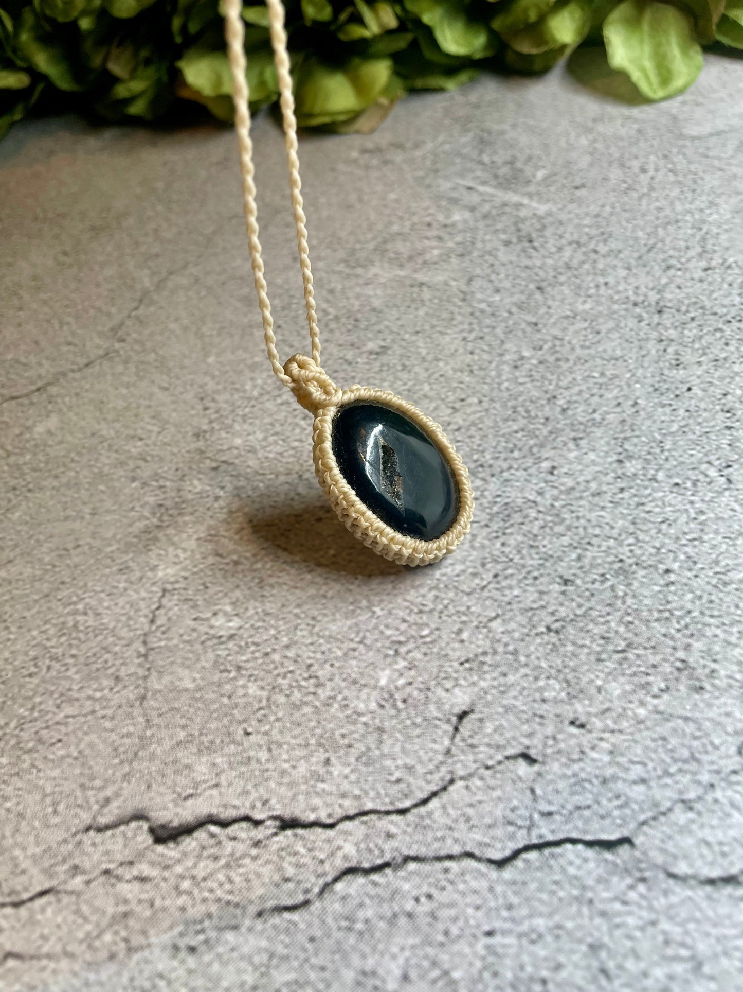 Ava | Druzy Onyx Macrame Necklace