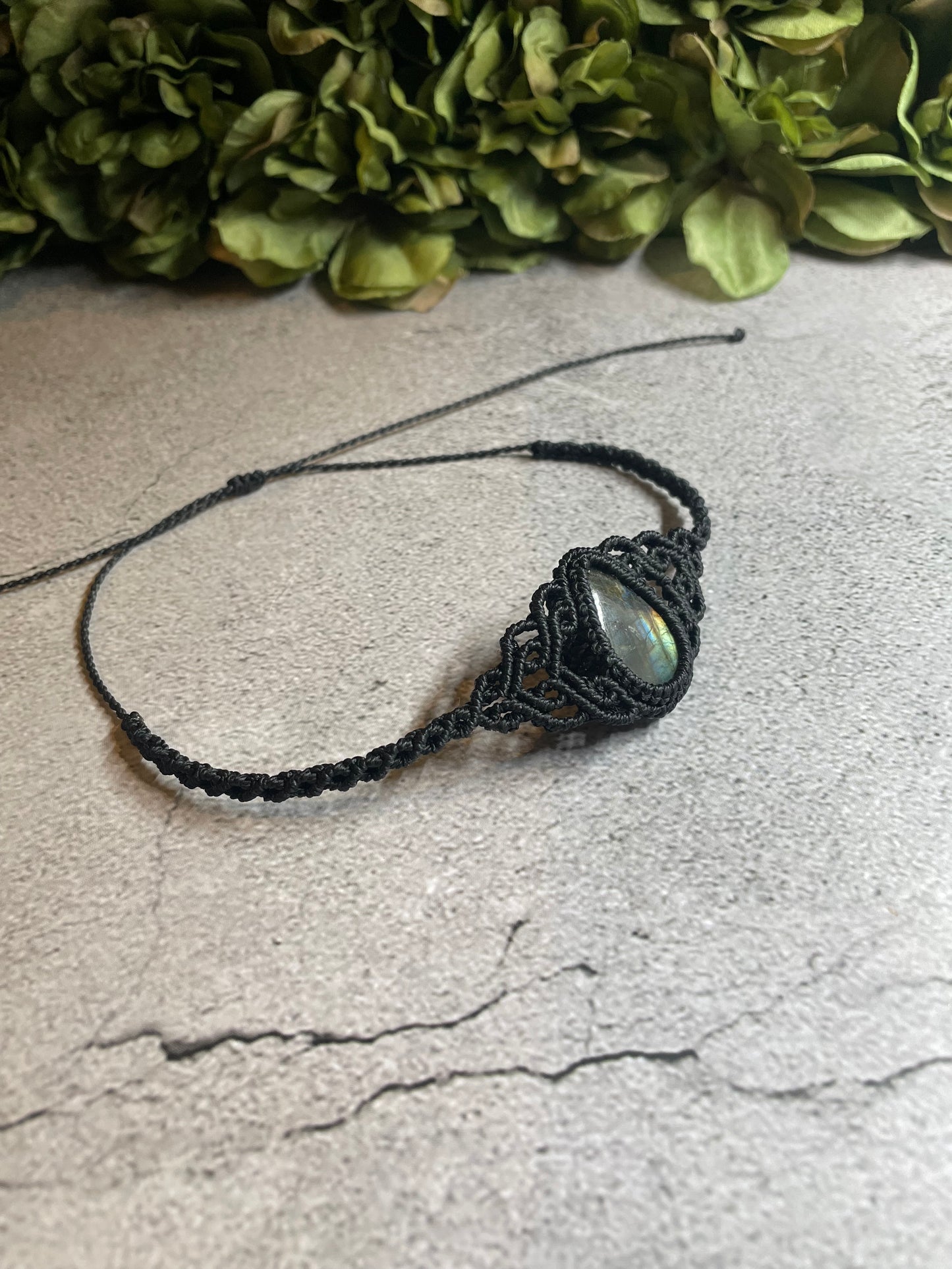 Elara | Labradorite Choker Necklace