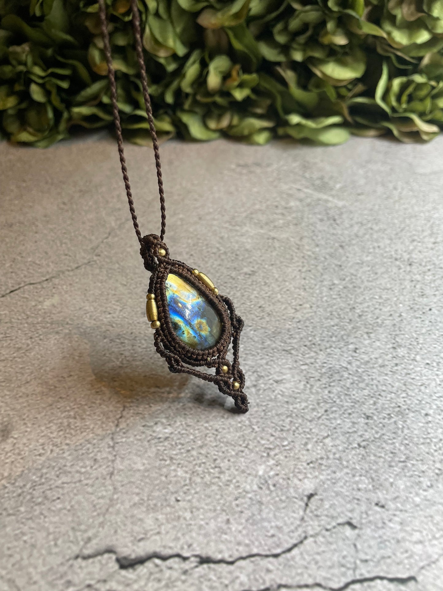 Victoria | Labradorite Macrame Necklace