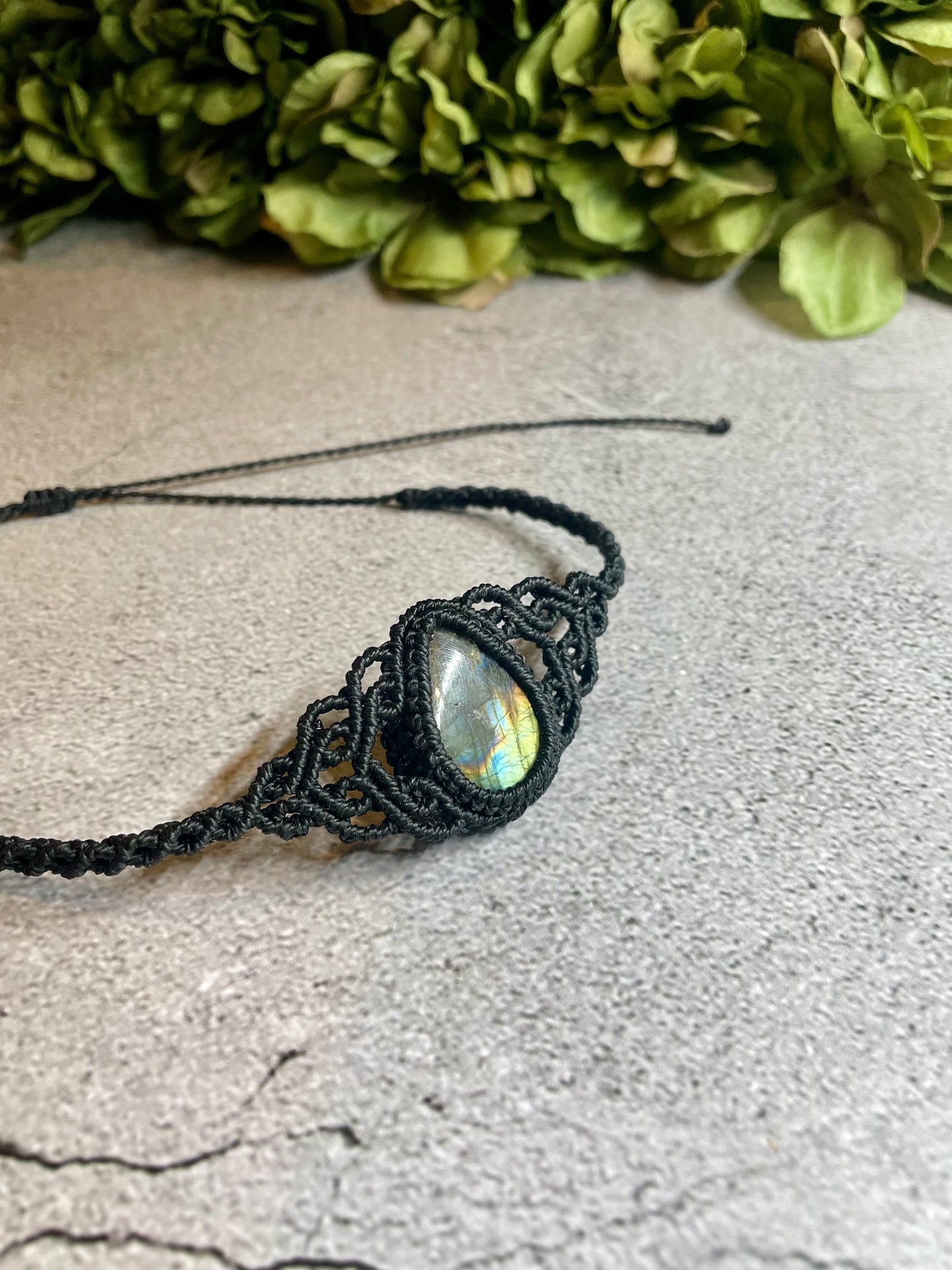 Elara | Labradorite Choker Necklace