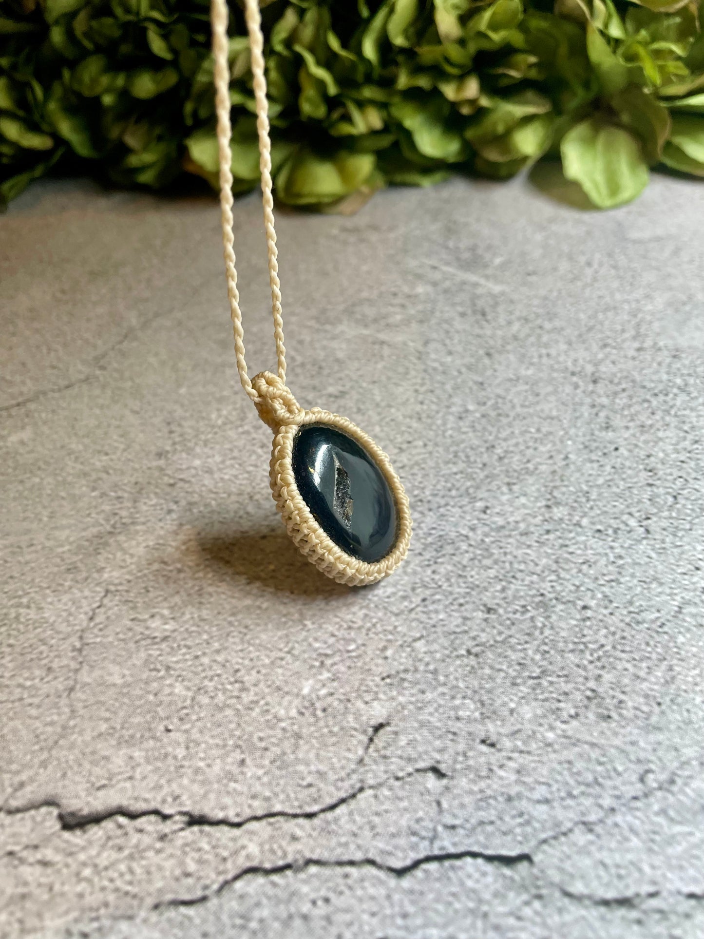 Ava | Druzy Onyx Macrame Necklace