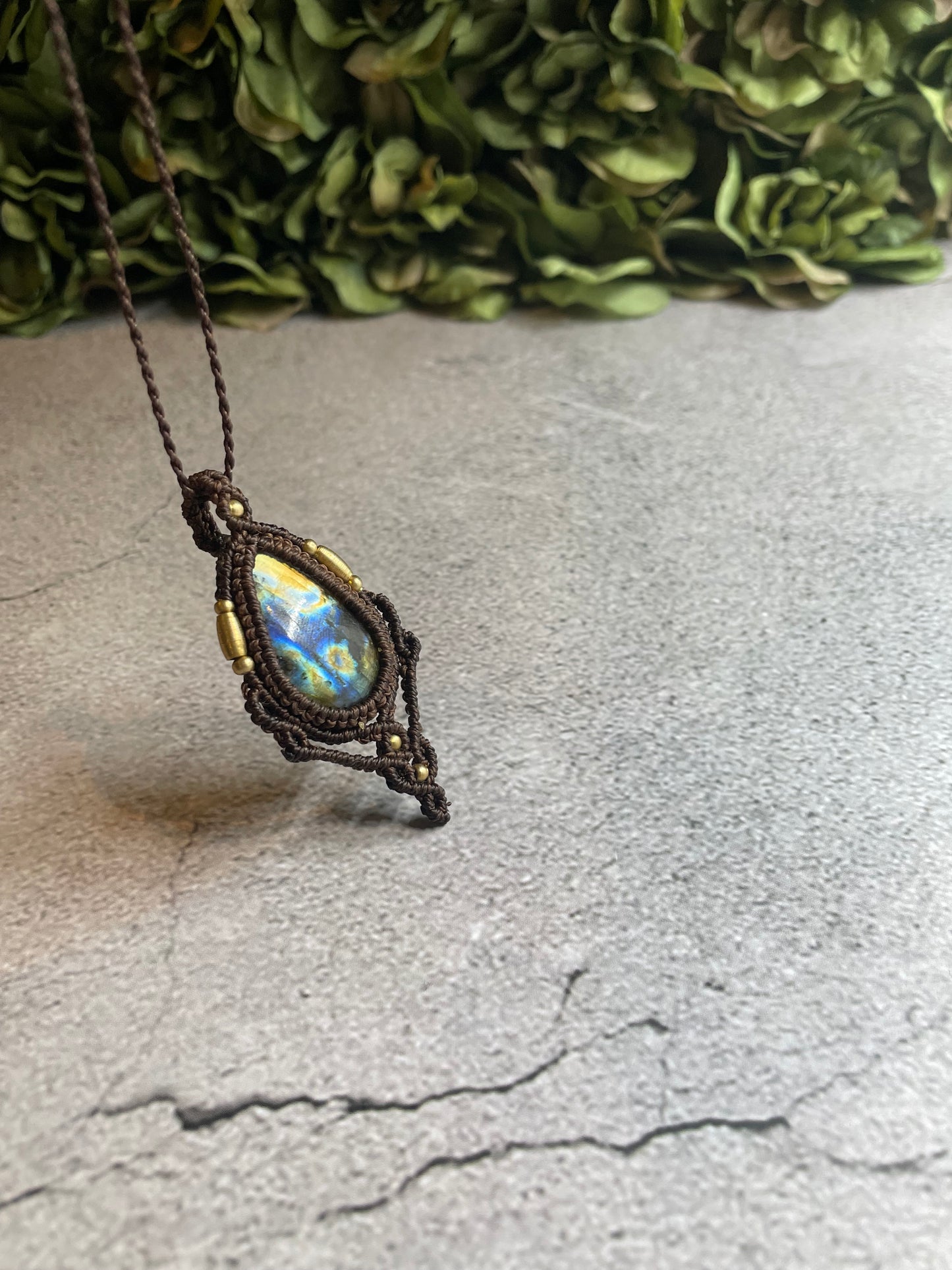 Victoria | Labradorite Macrame Necklace