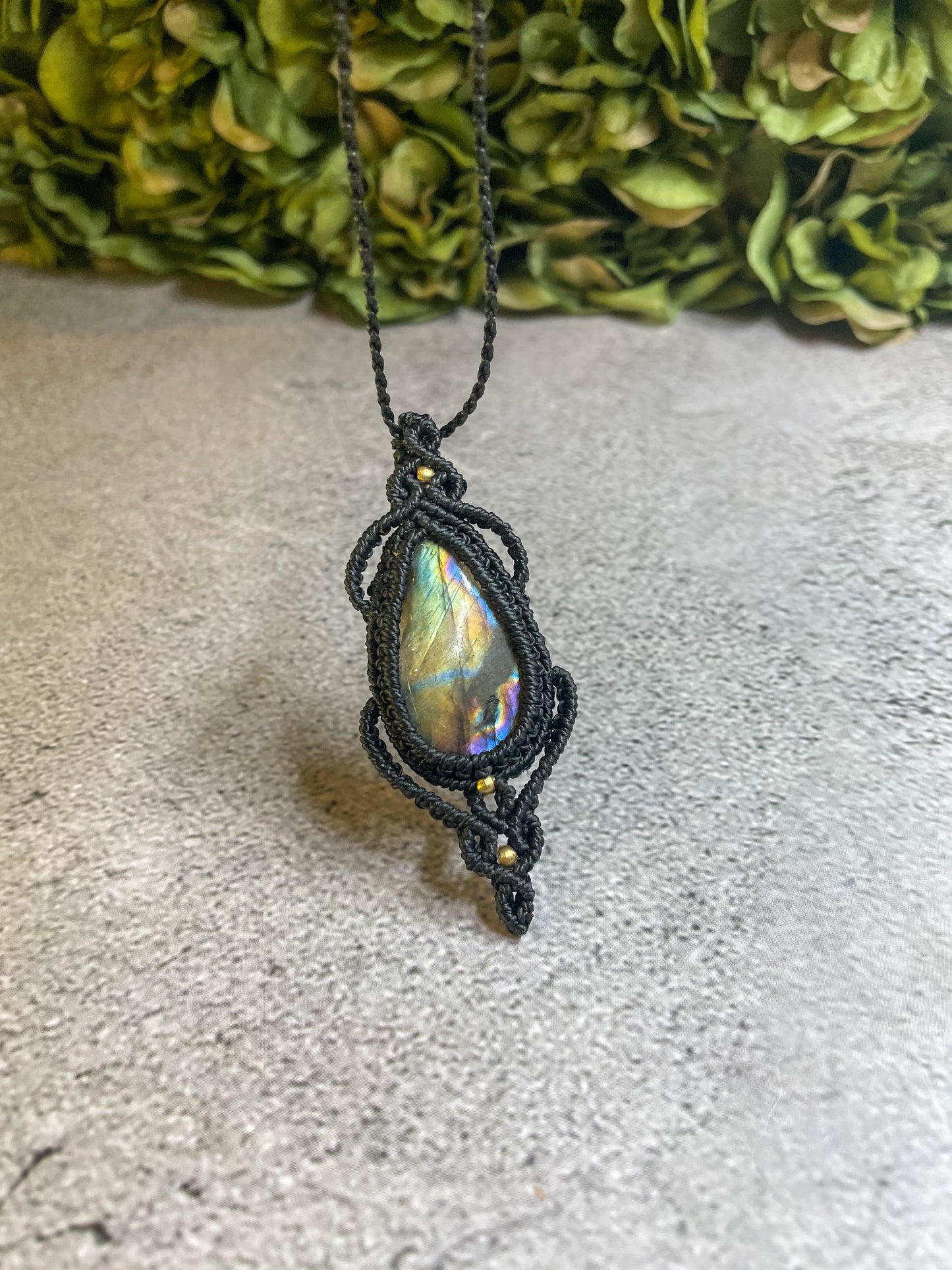 Summer Rainbow | Labradorite Macrame Necklace