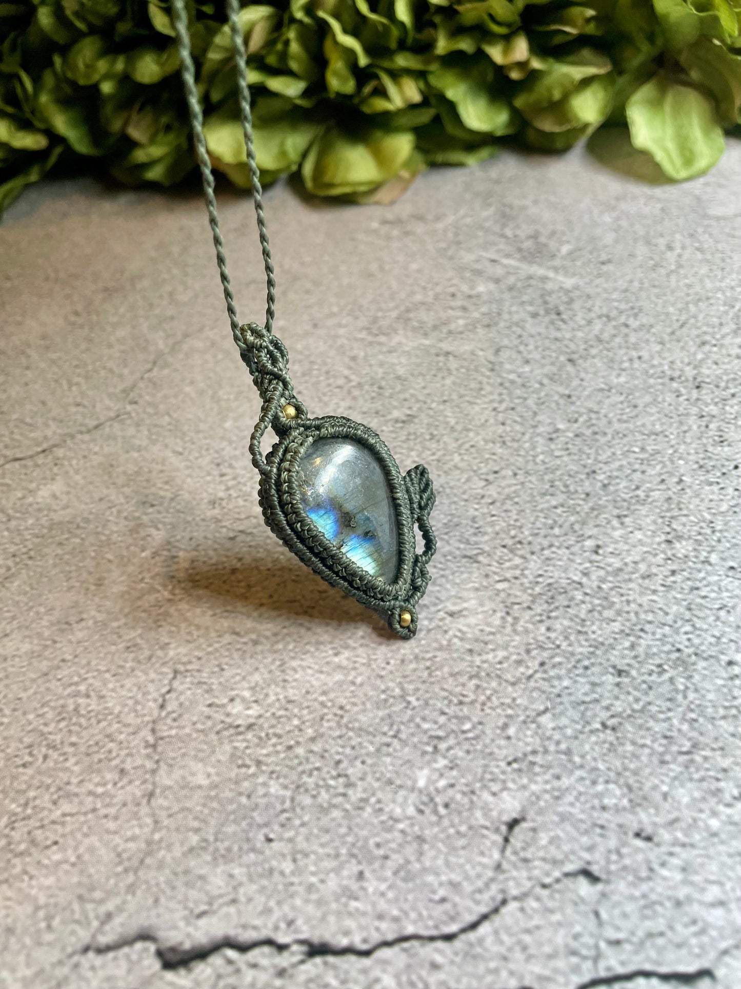 Ivy | Labradorite Macrame Necklace