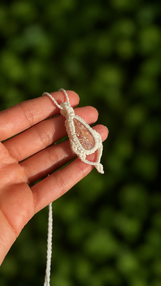 Sunny | Sunstone Macrame Necklace